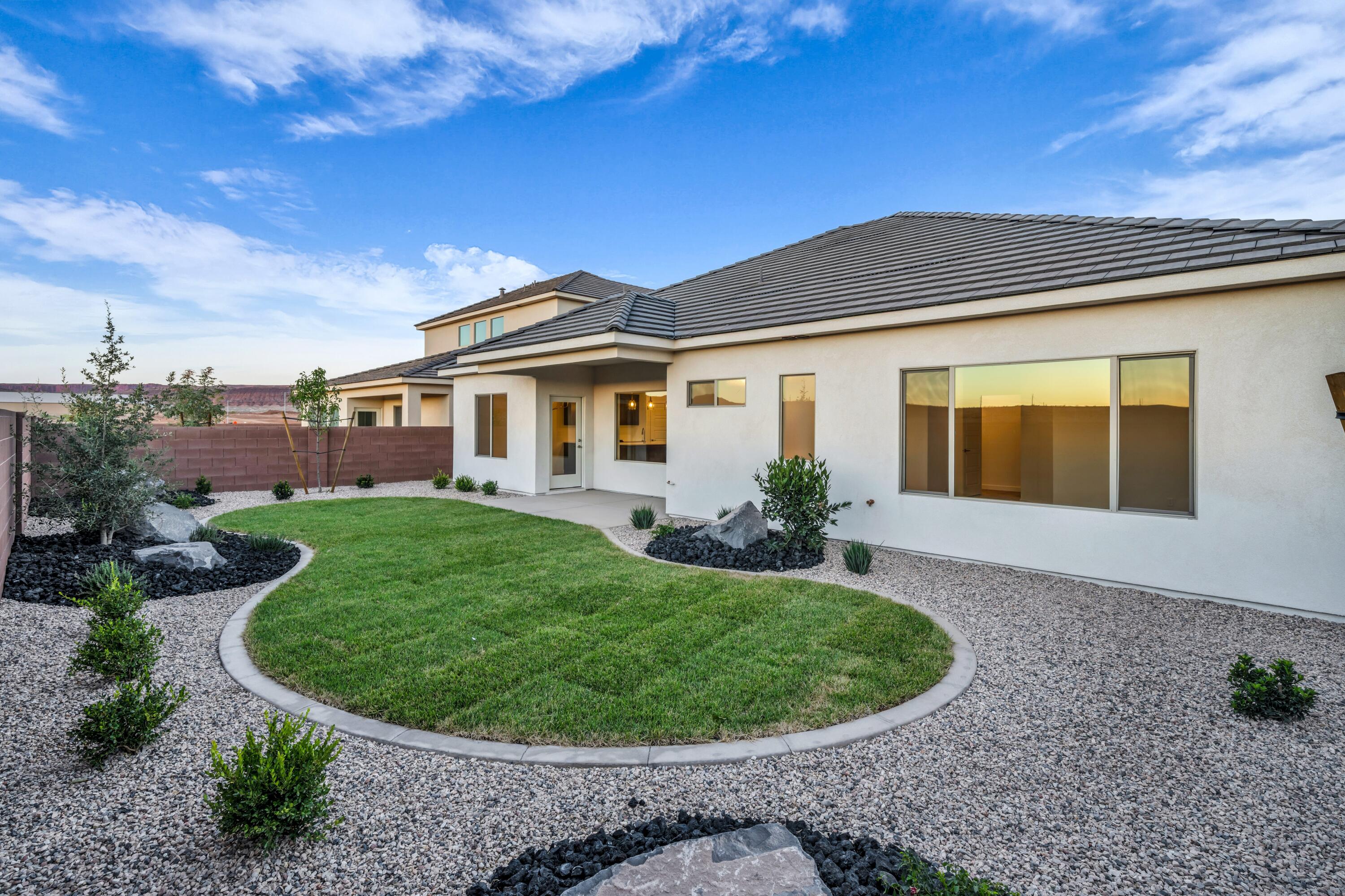 DESERT TALUS - Residential