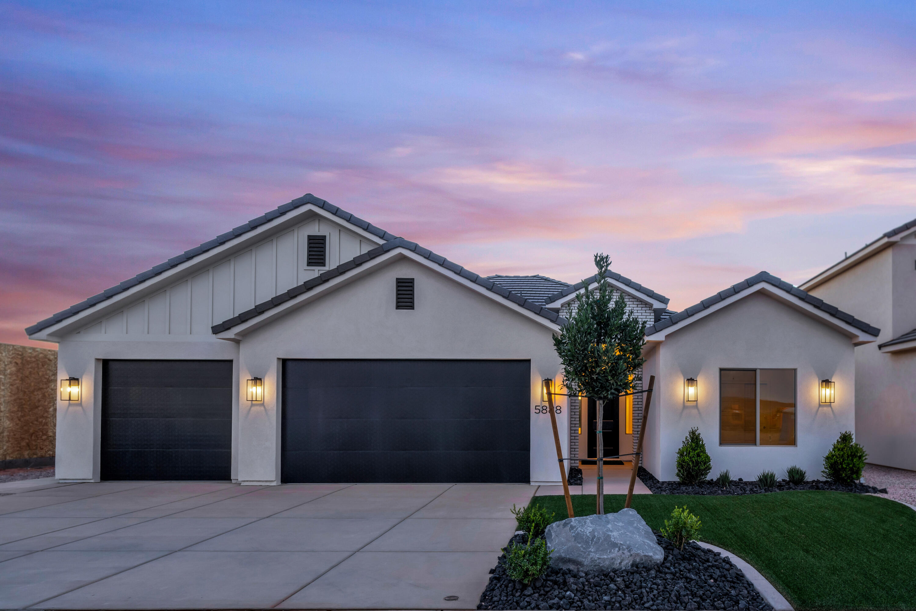 DESERT TALUS - Residential