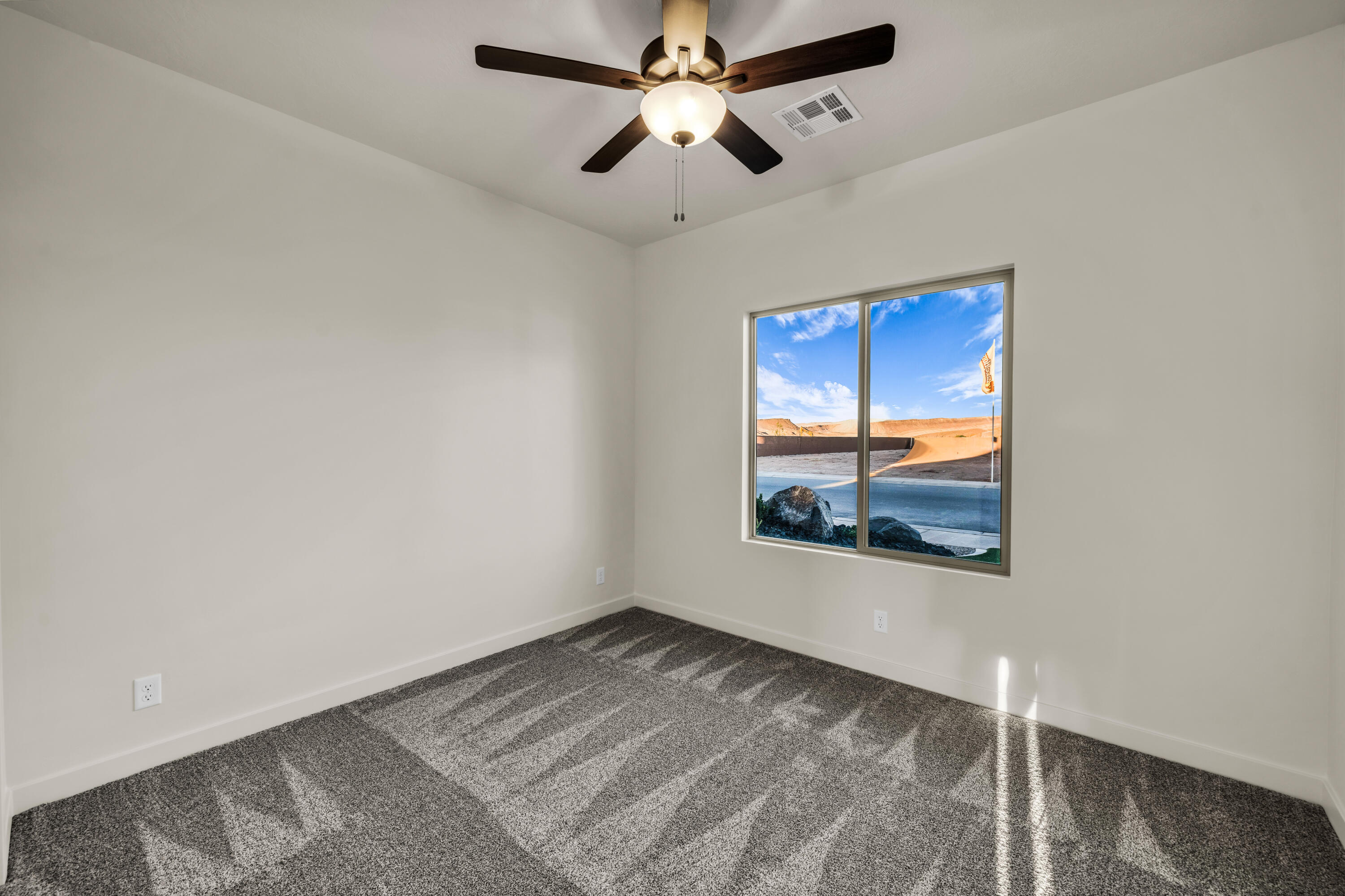 DESERT TALUS - Residential