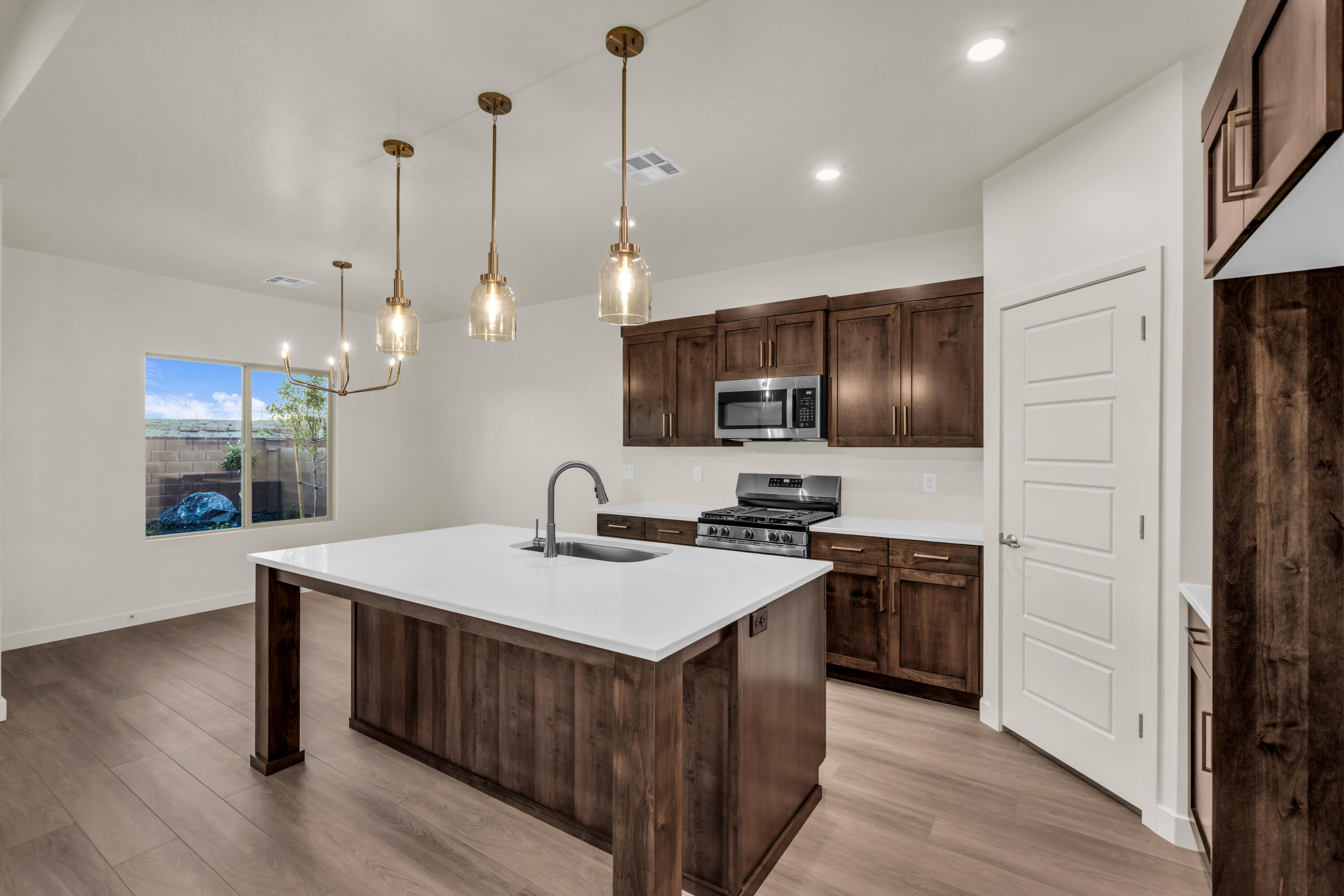 DESERT TALUS - Residential