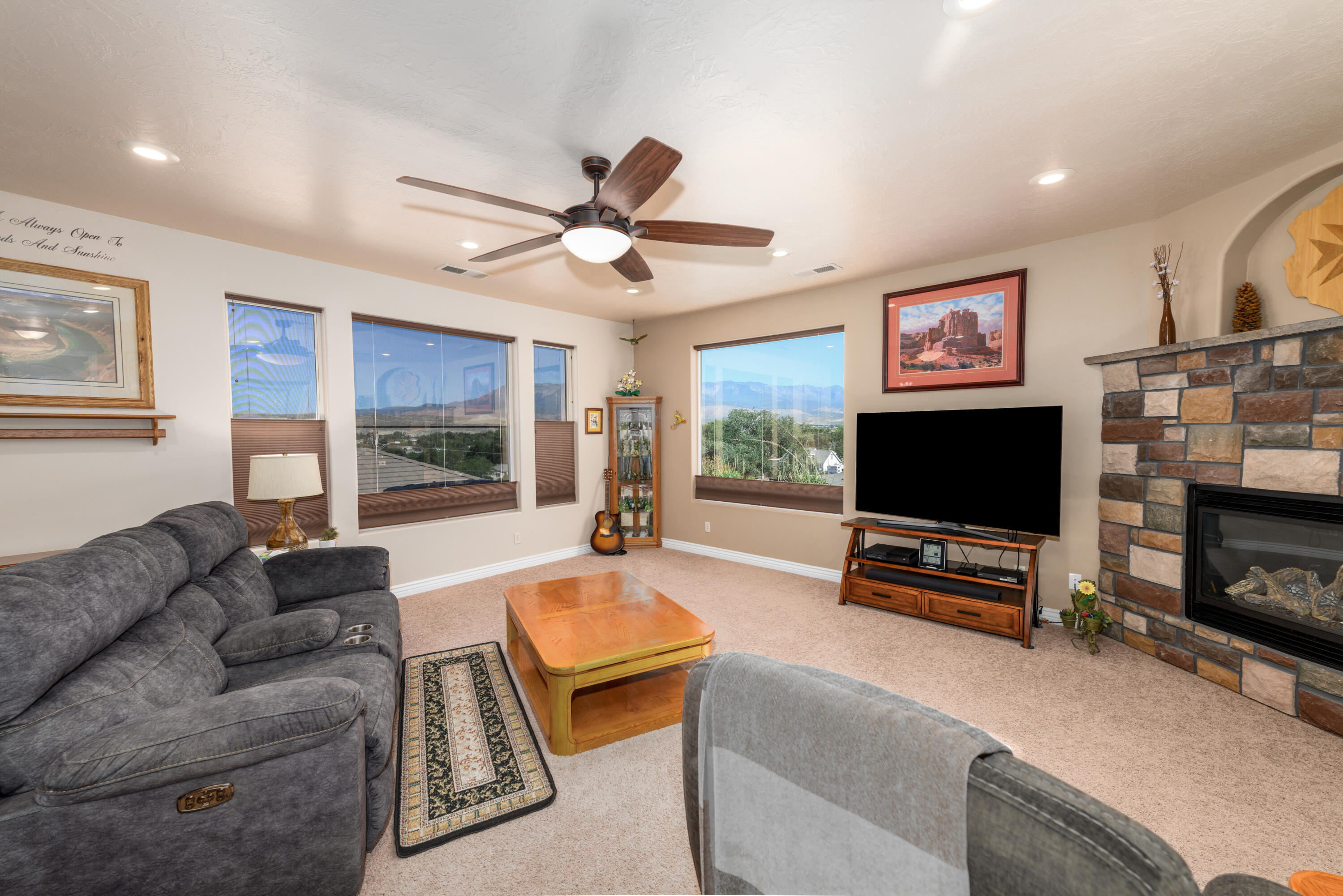 BELLA TERRA - Residential