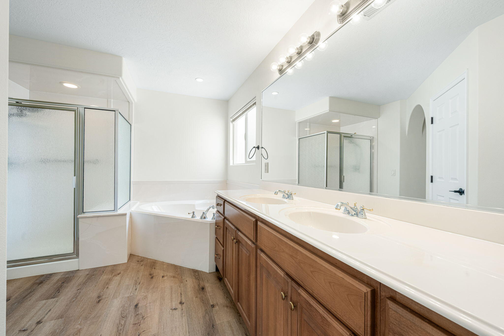 SILVERCREEK TOWNHOMES - Residential