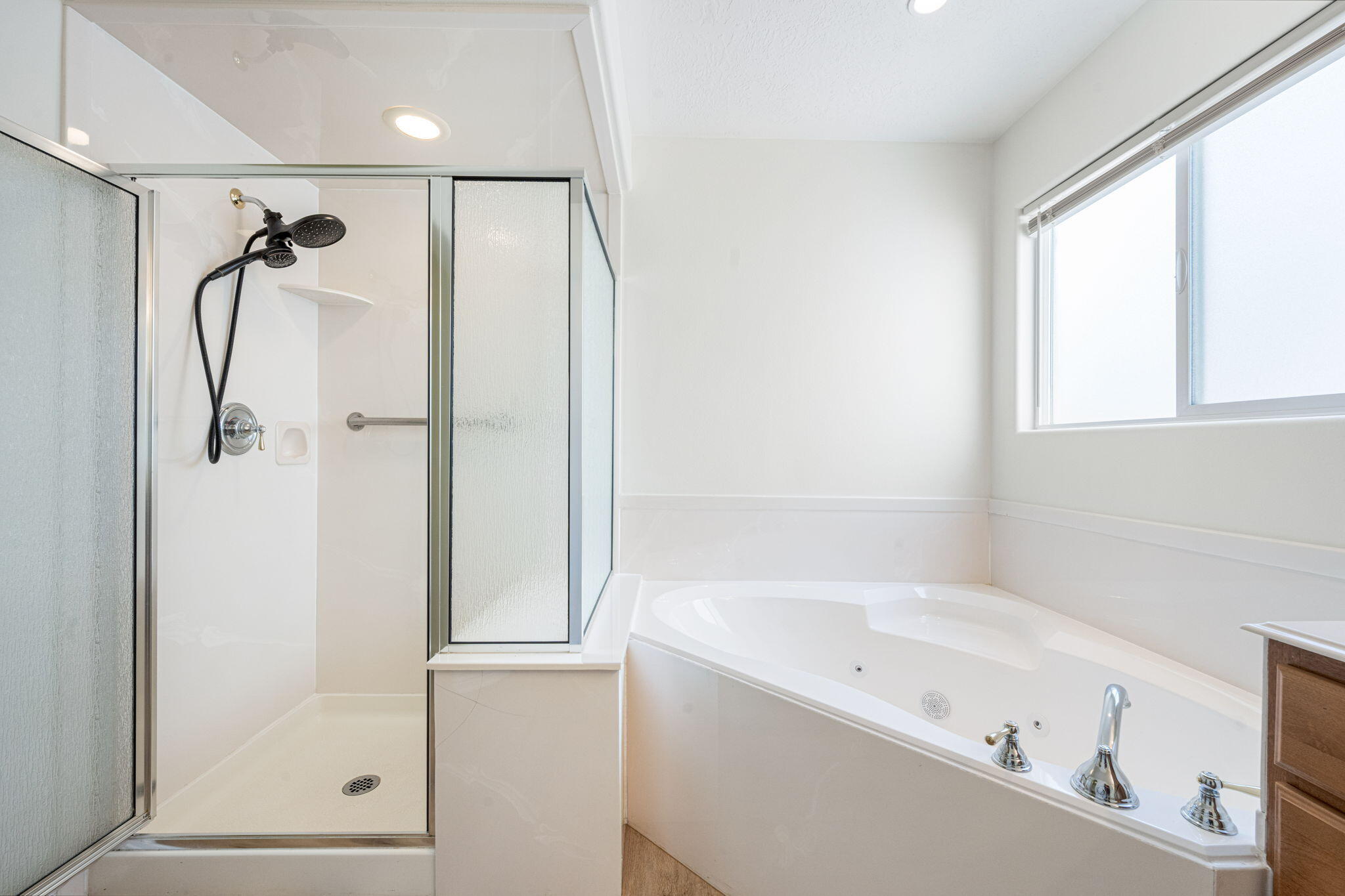 SILVERCREEK TOWNHOMES - Residential