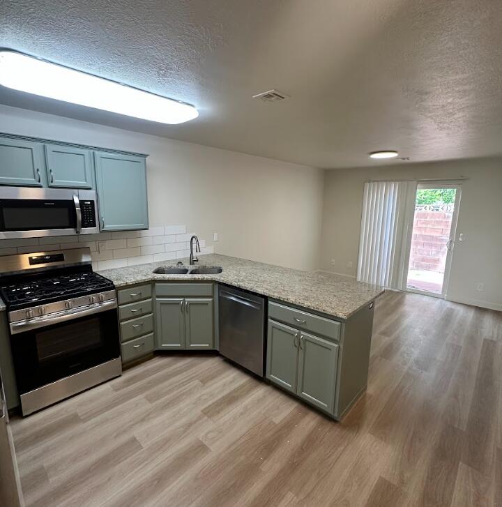 PECAN MEADOWS - Residential
