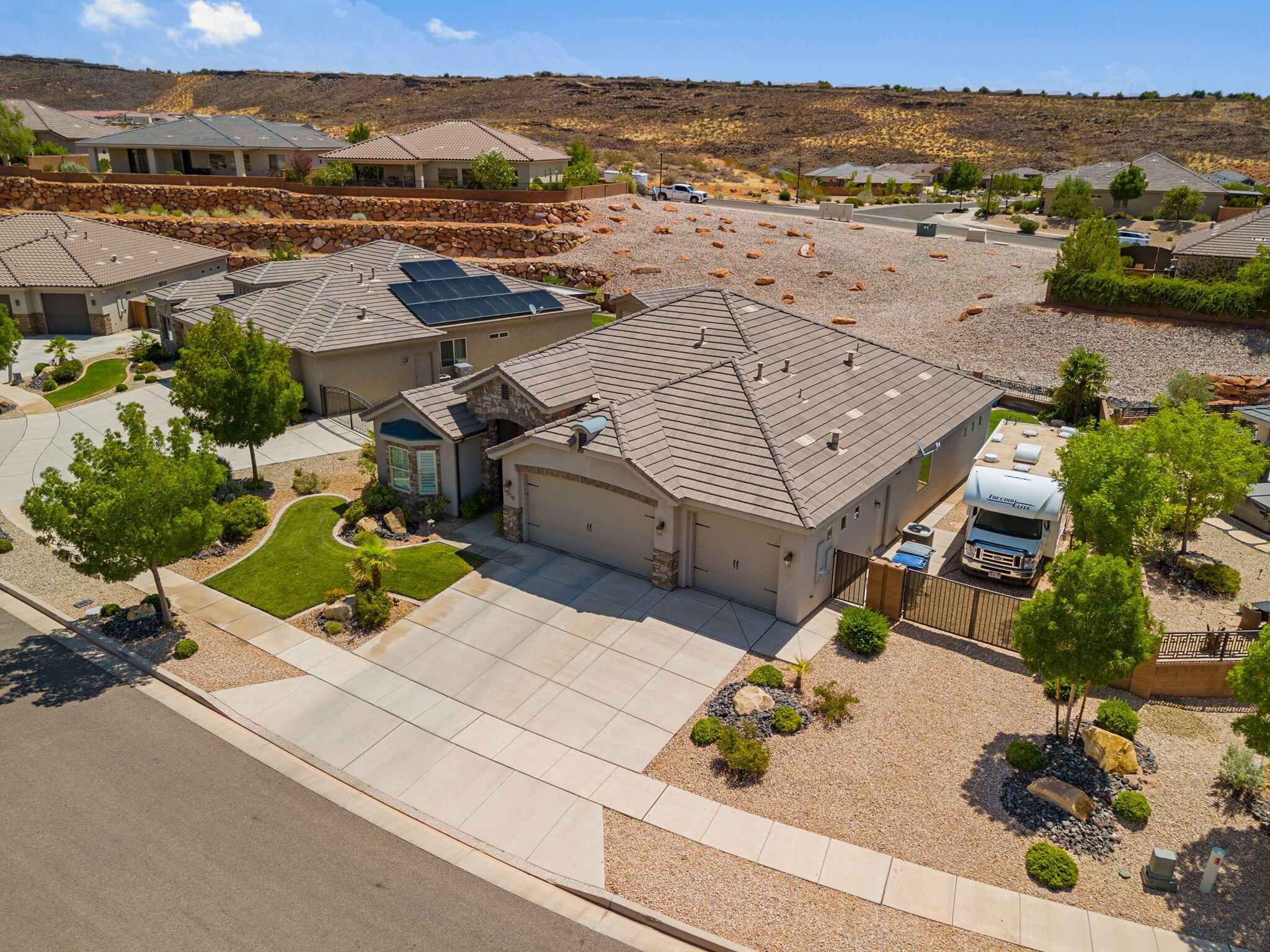 ARROYO AT SIENNA HILLS - Residential