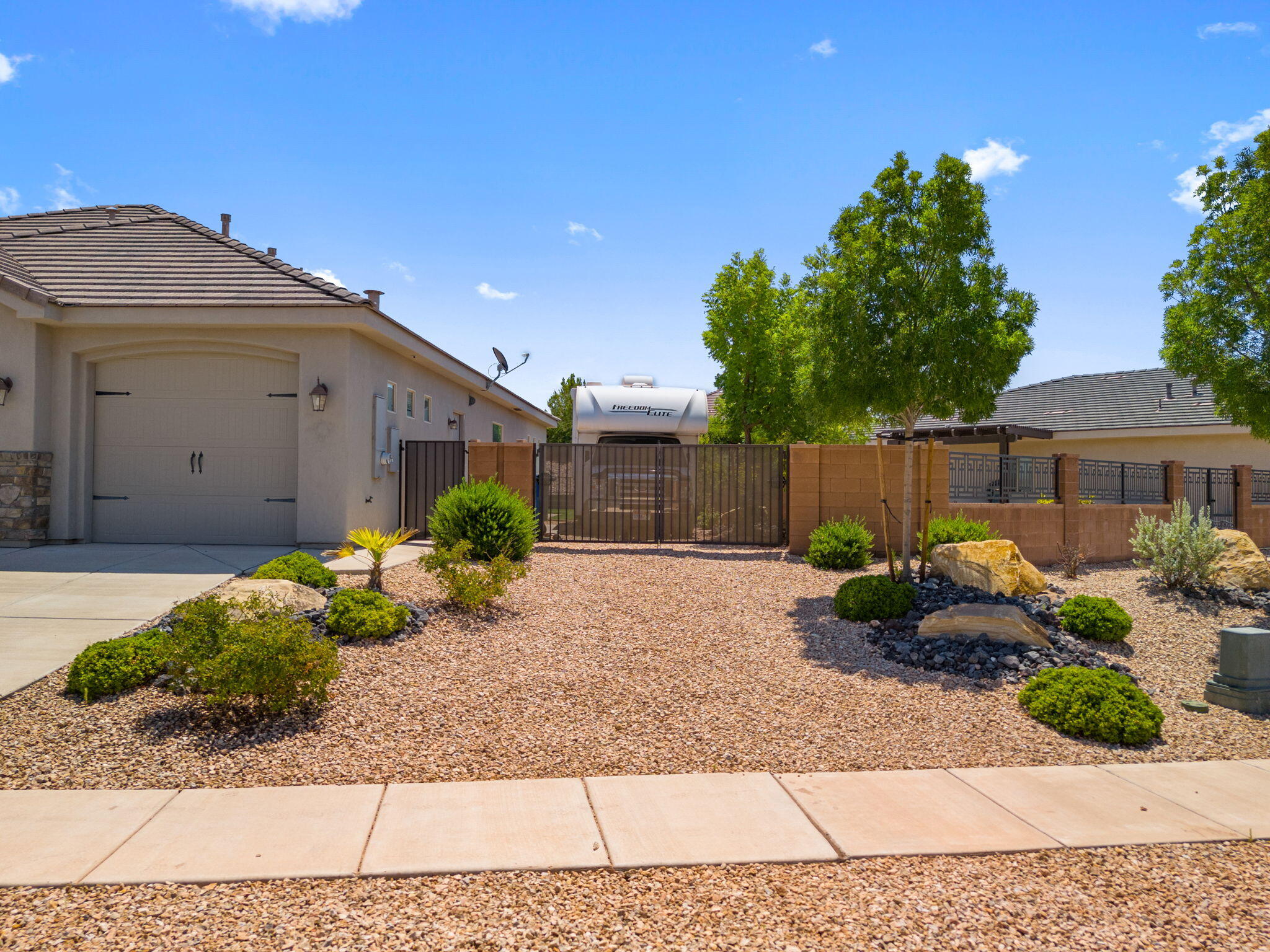 ARROYO AT SIENNA HILLS - Residential