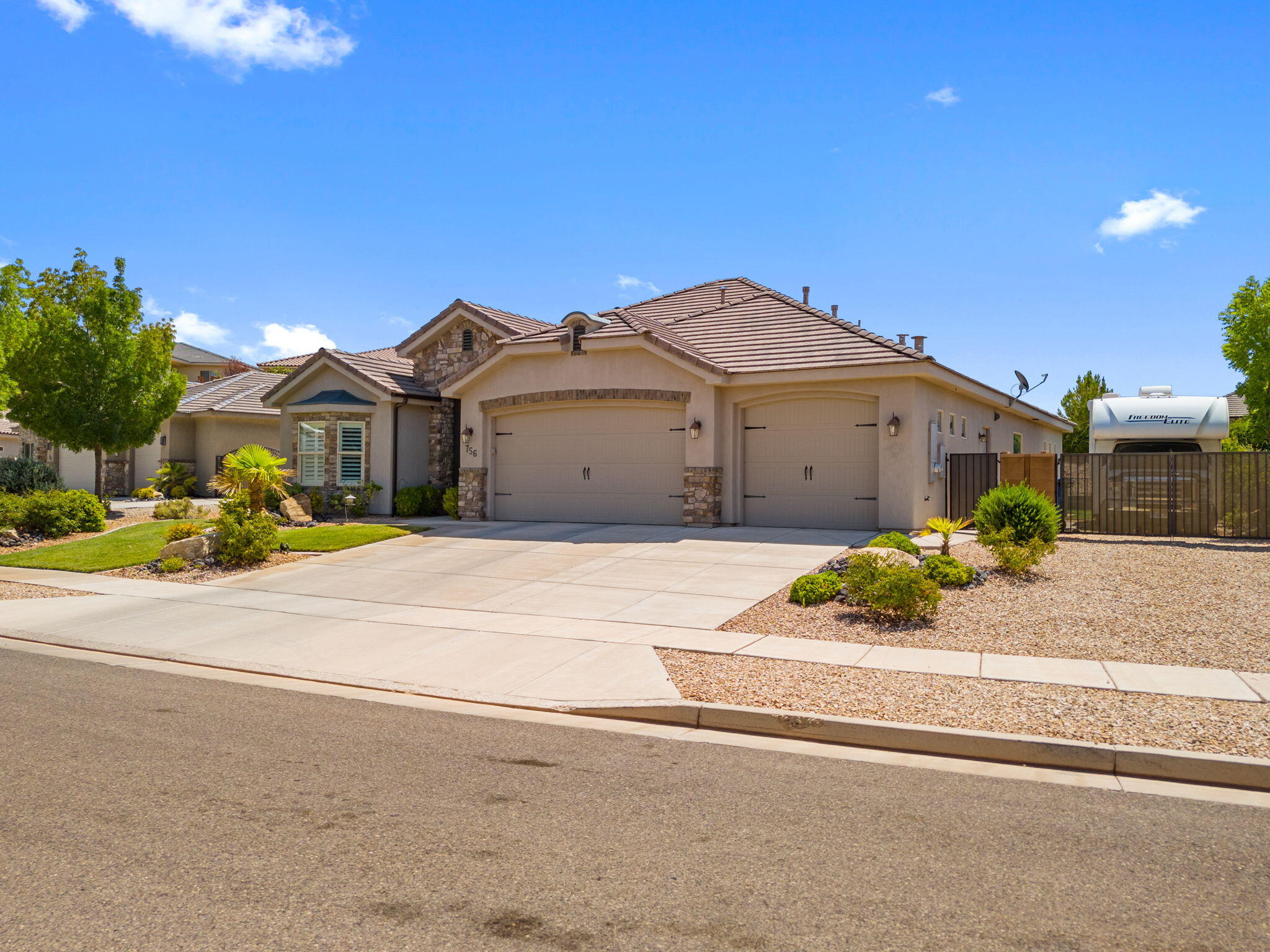 ARROYO AT SIENNA HILLS - Residential