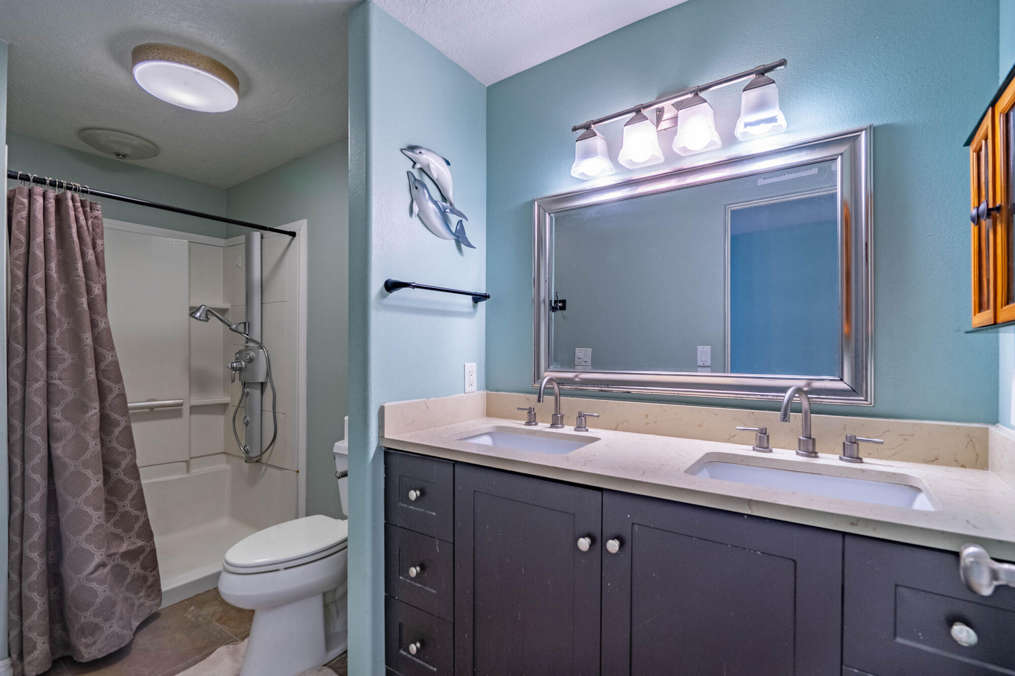 BLOOMINGTON HILLS - Residential