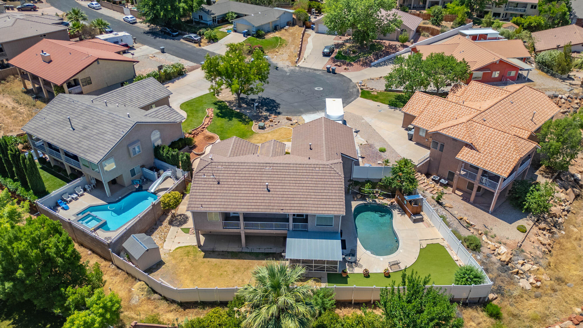 BLOOMINGTON HILLS - Residential