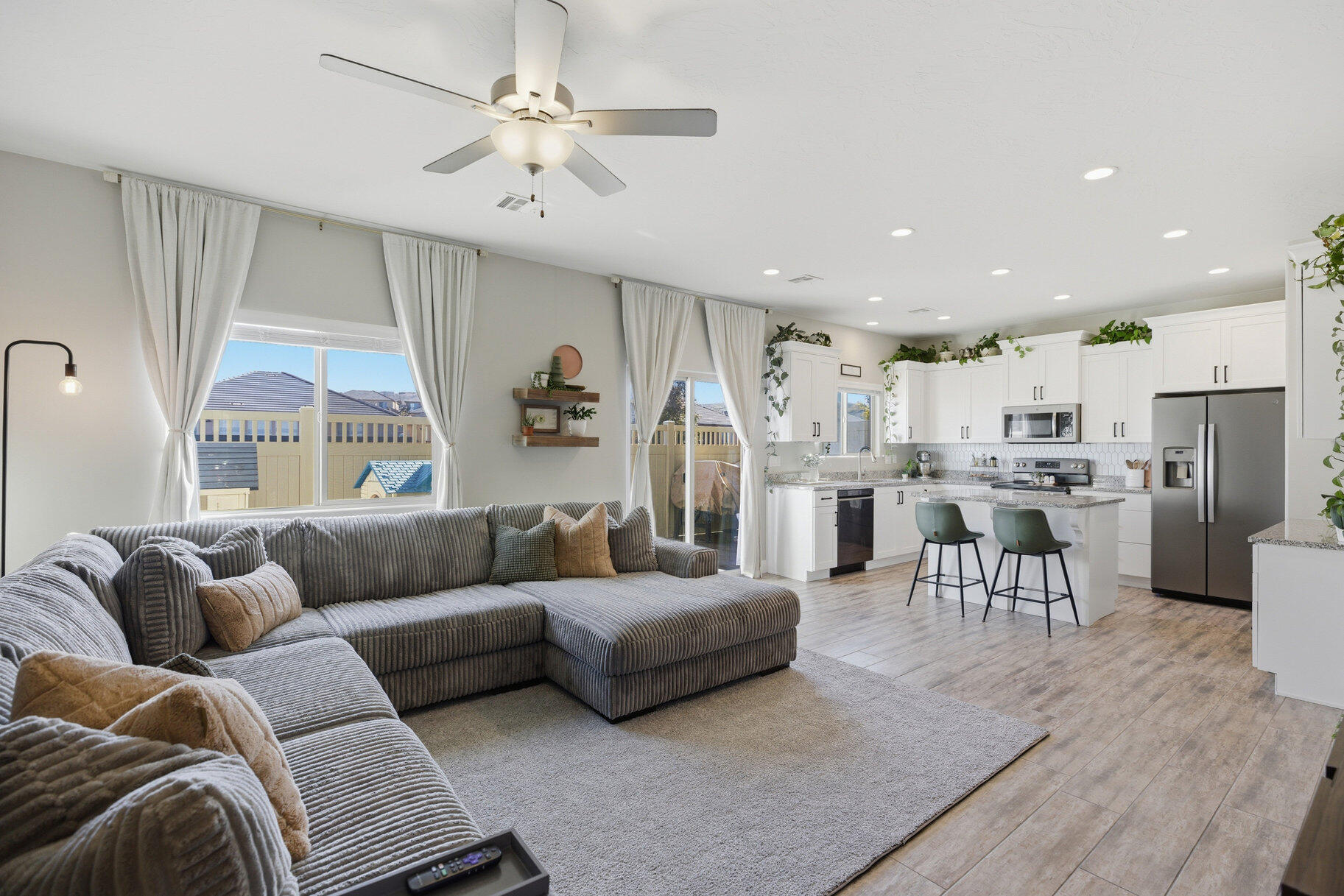 BLACKHAWK TH - Residential