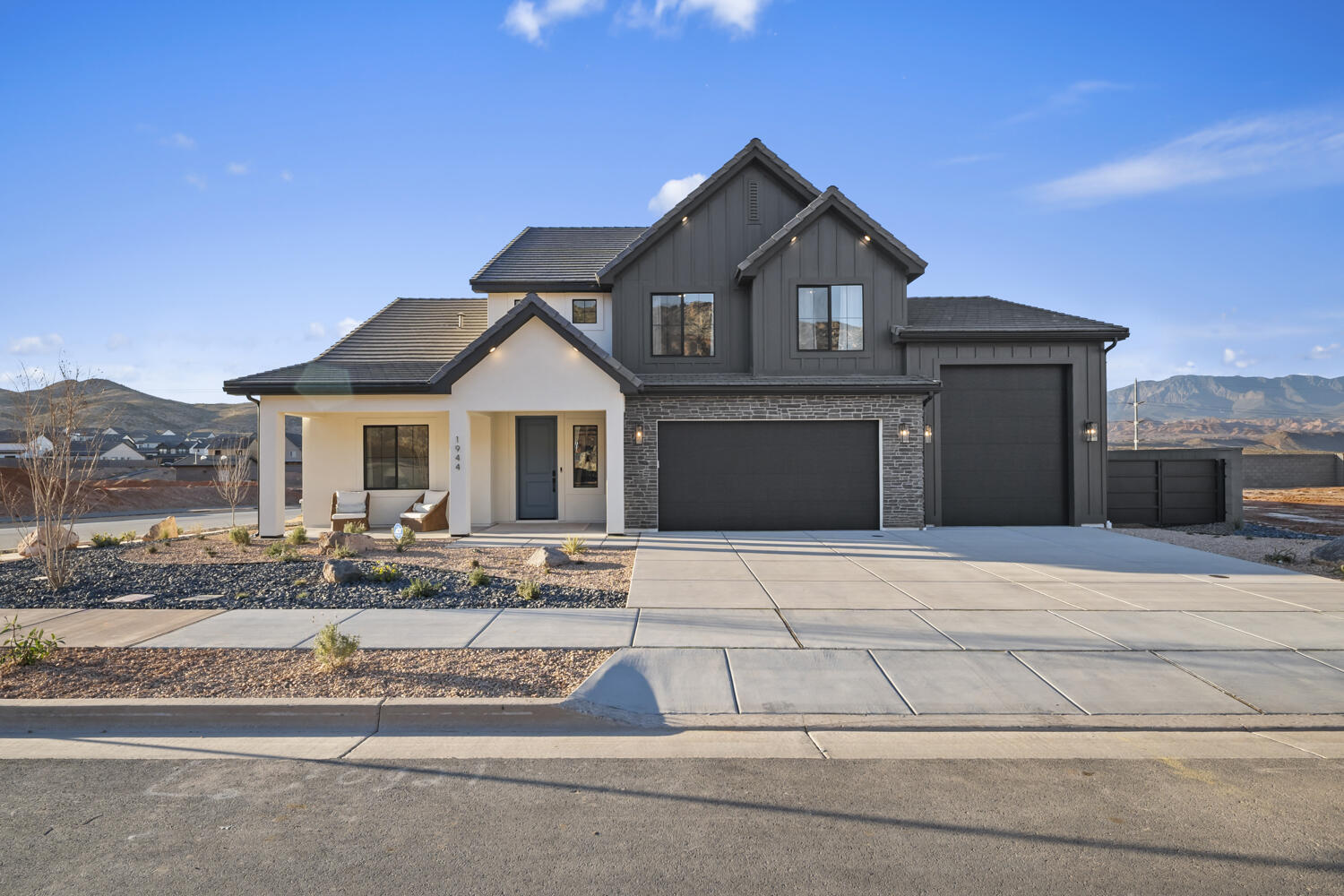 Come fall in Love this beautiful Sydney Floorplan. This is a 4 bedroom, 2.5 bath, with loft, office, and amazing with an RV garage! Lots of features In the desirable Long Valley, with the amazing amenities that include pools, pickleball courts, splash park, trails, and so much more!  This home is on Dixie Power and D R Horton is offering preferred lender incentives including and money towards closing costs! Pictures are of a model of similar floor plan, actual finishes, upgrades, or elevation may vary. Square footage is provided as a courtesy and based on building plans.  Please call/text Keri to register buyers and to schedule an appointment!