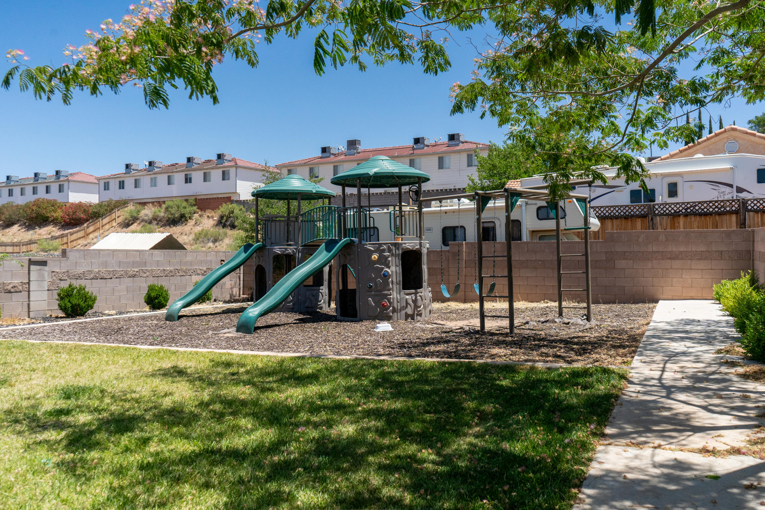 SPANISH TOWNHOMES - Residential