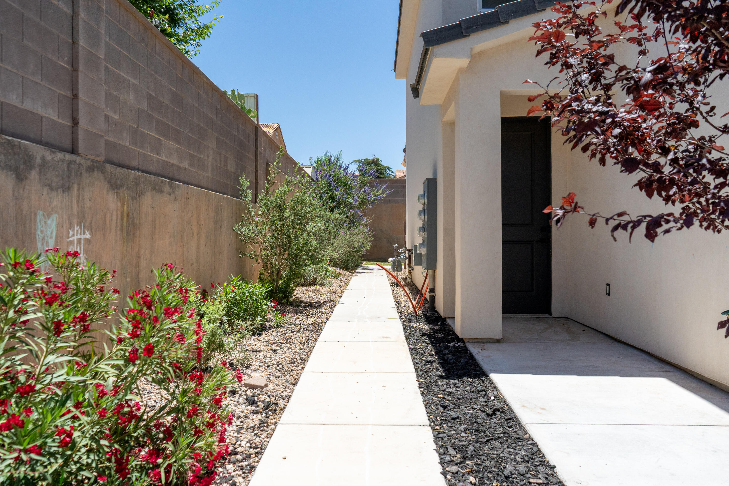 SPANISH TOWNHOMES - Residential