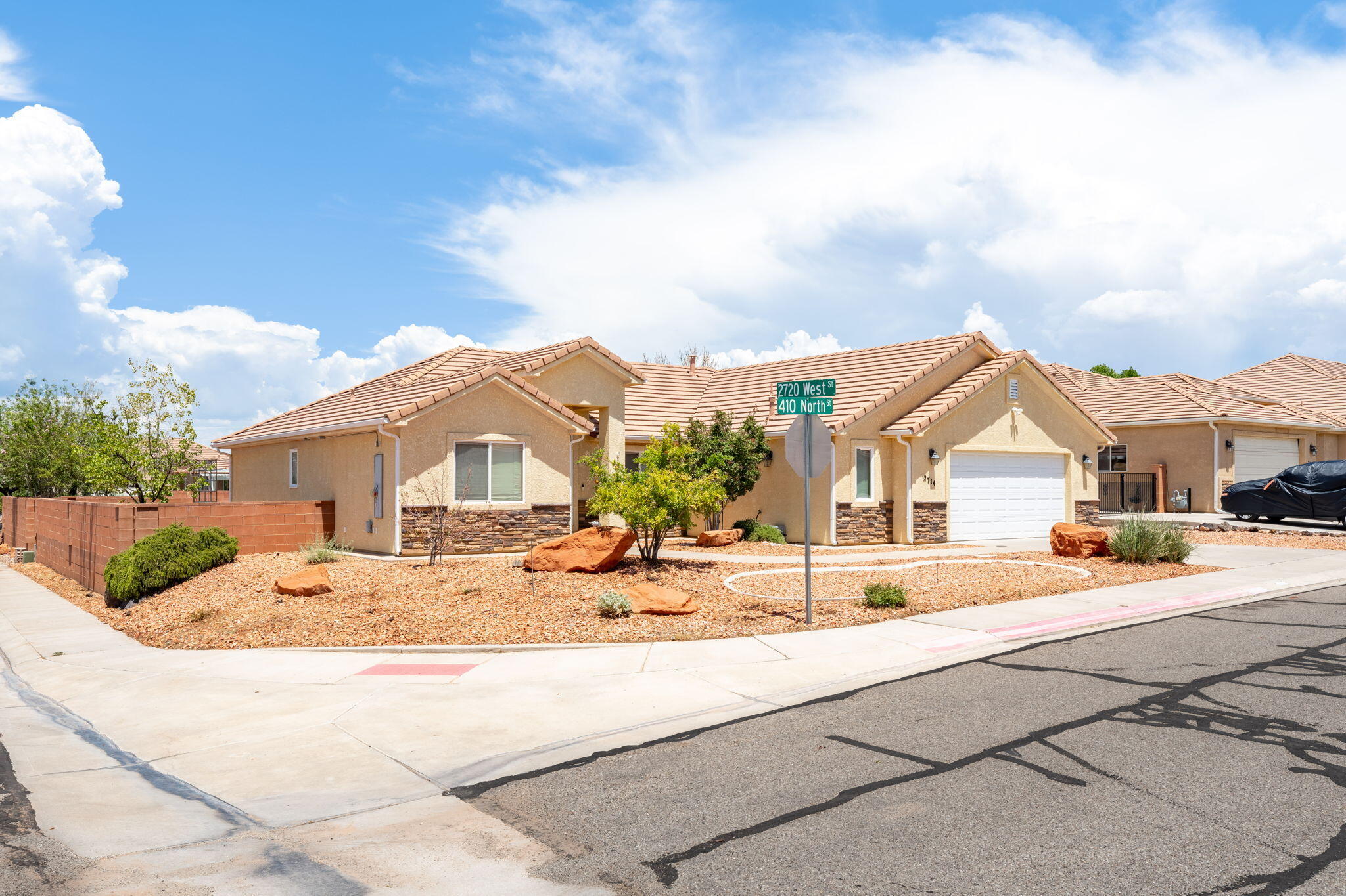 SKY RIDGE - Residential