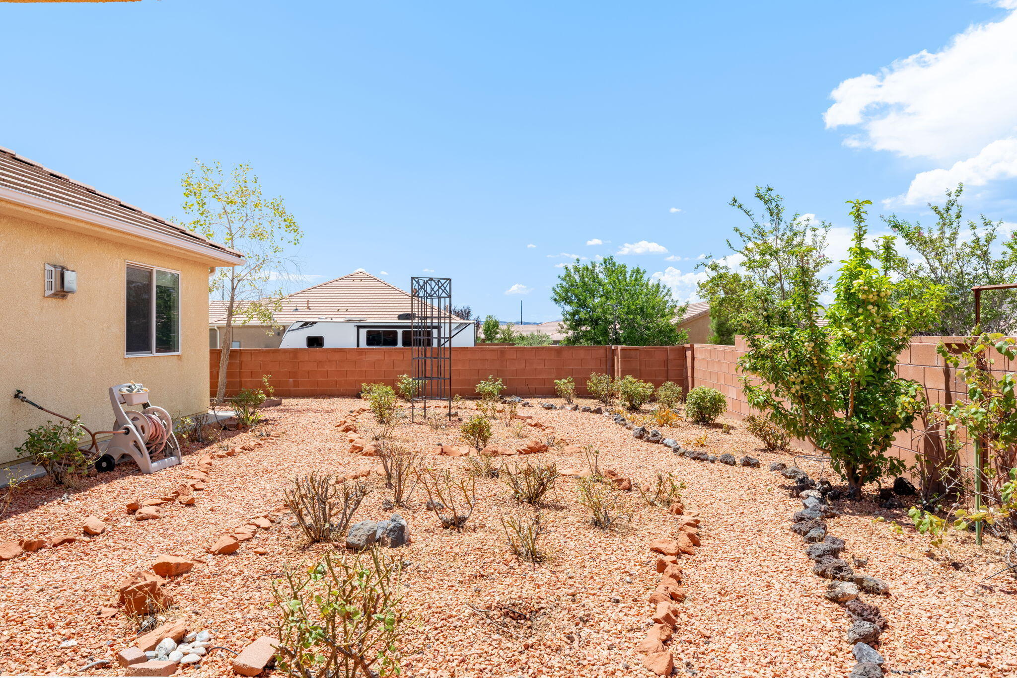 SKY RIDGE - Residential