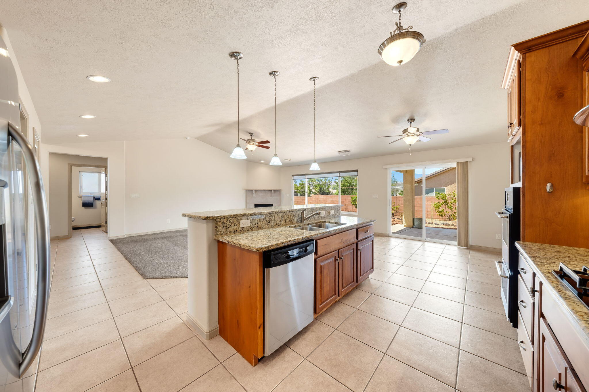 SKY RIDGE - Residential