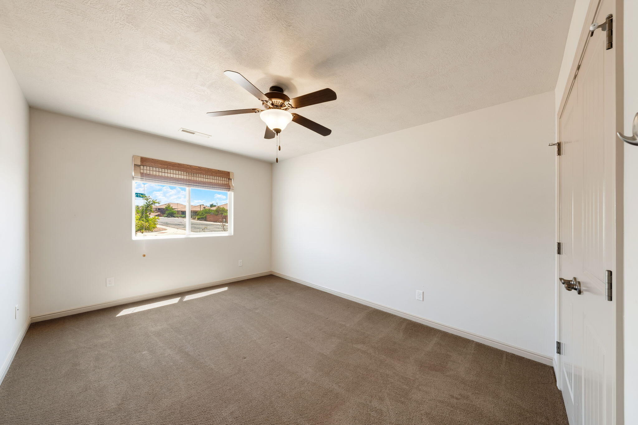 SKY RIDGE - Residential