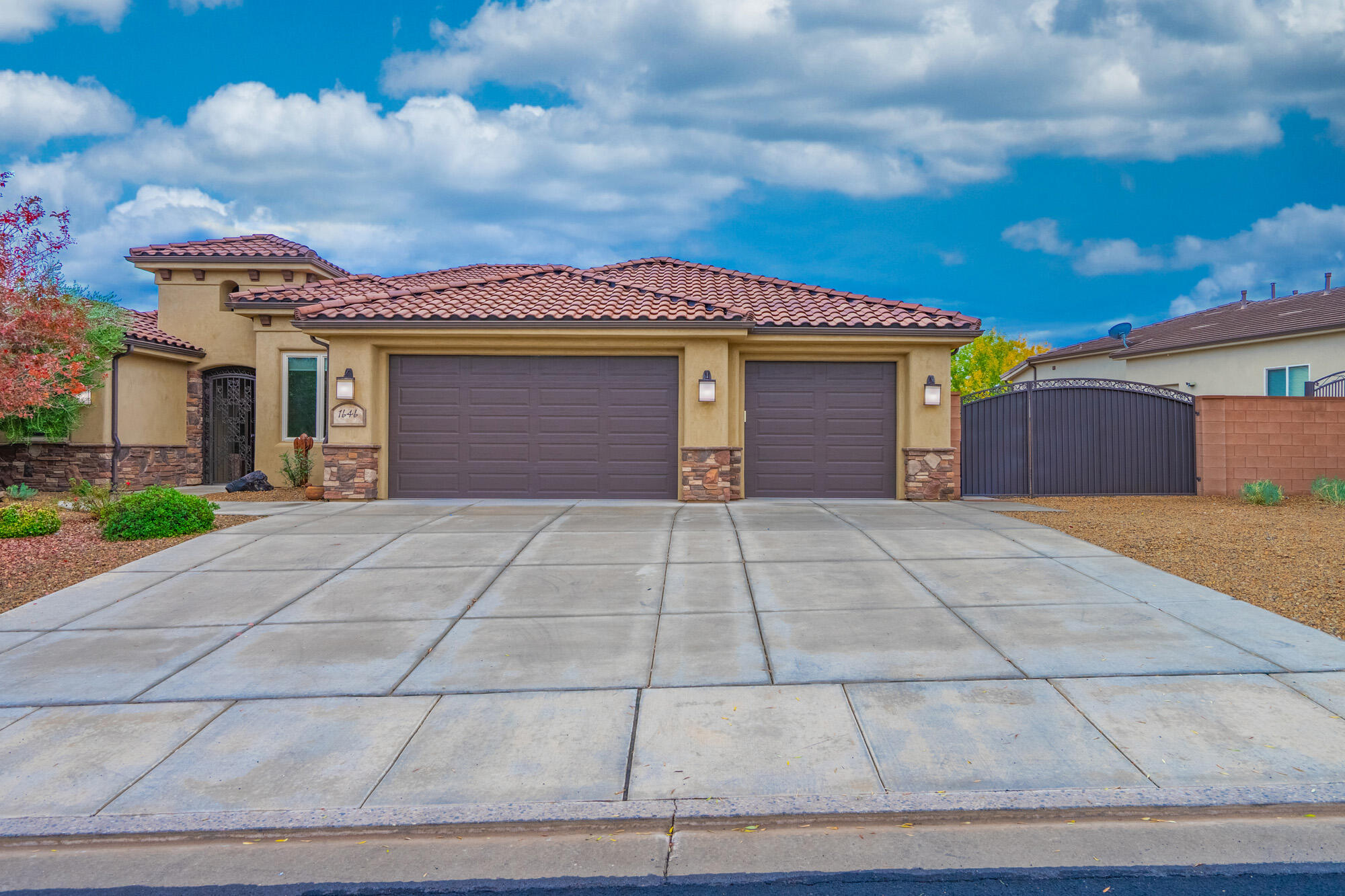 FOREMASTER RIDGE - Residential
