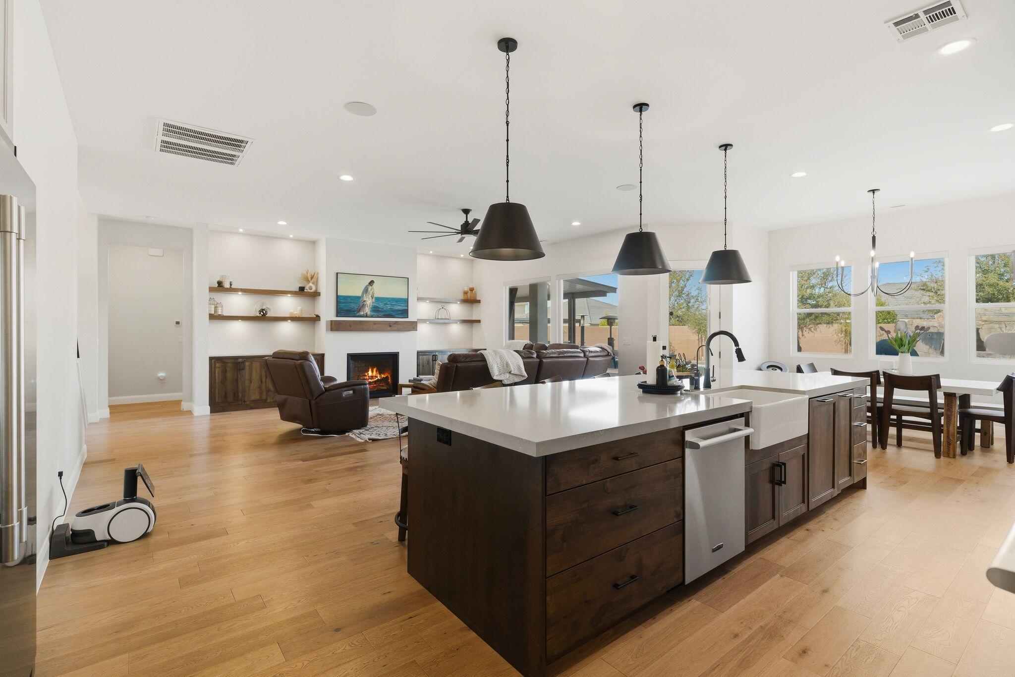 IRON HORSE - Residential
