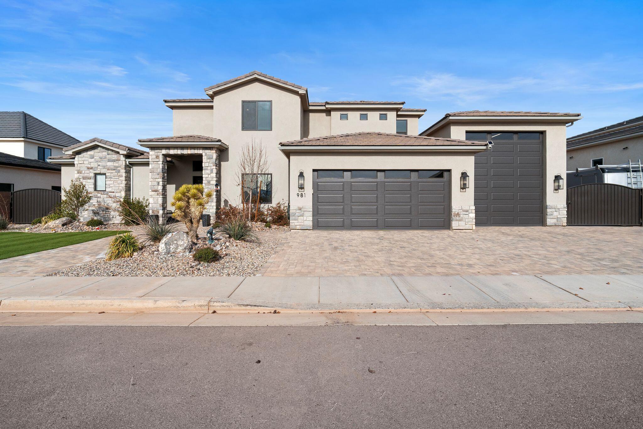 IRON HORSE - Residential