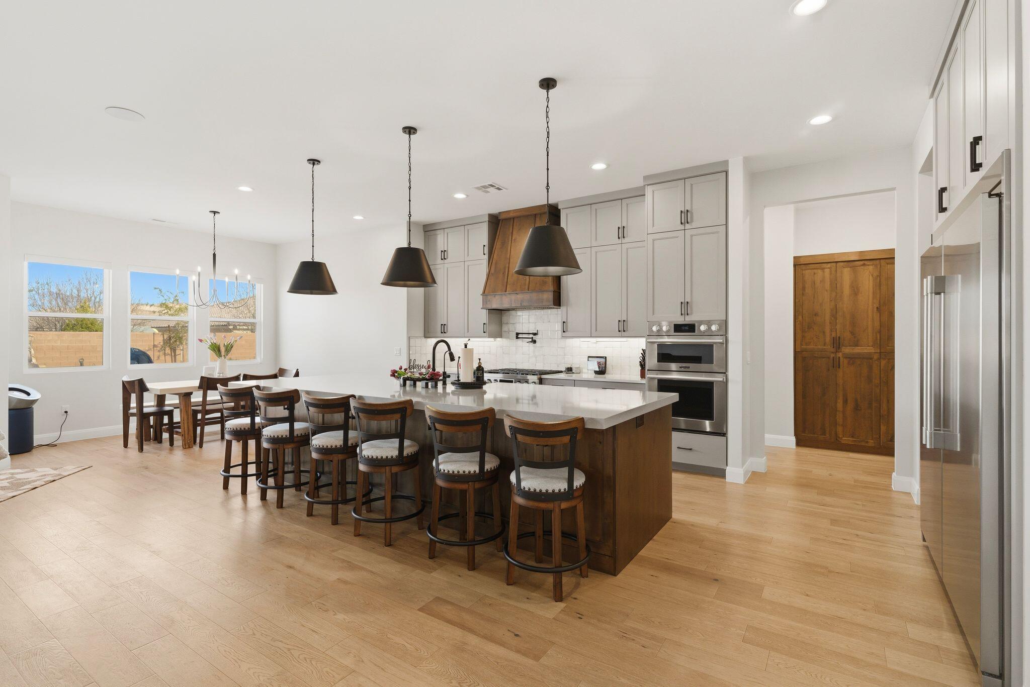 IRON HORSE - Residential