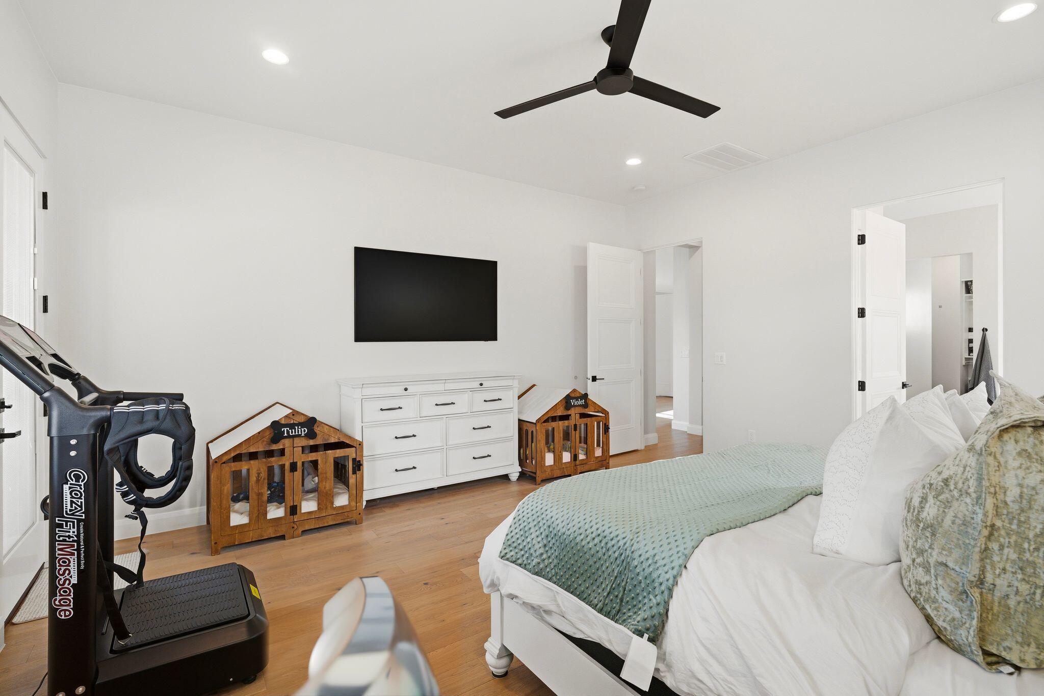 IRON HORSE - Residential