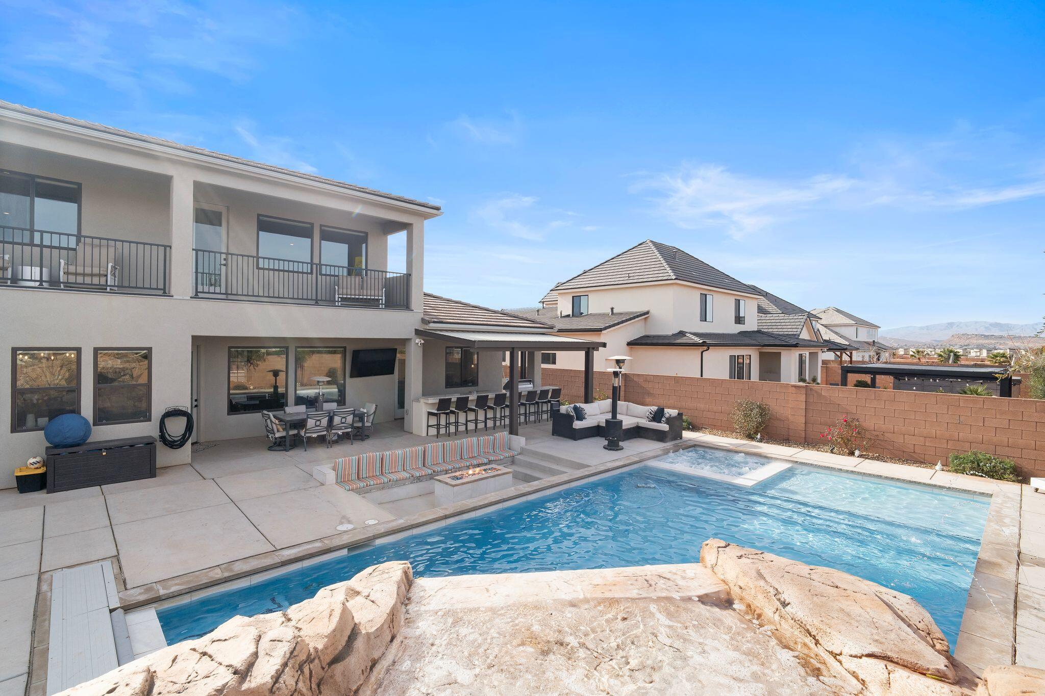 IRON HORSE - Residential