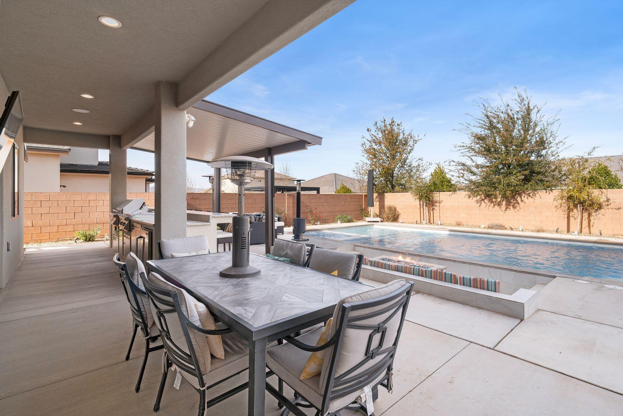 IRON HORSE - Residential