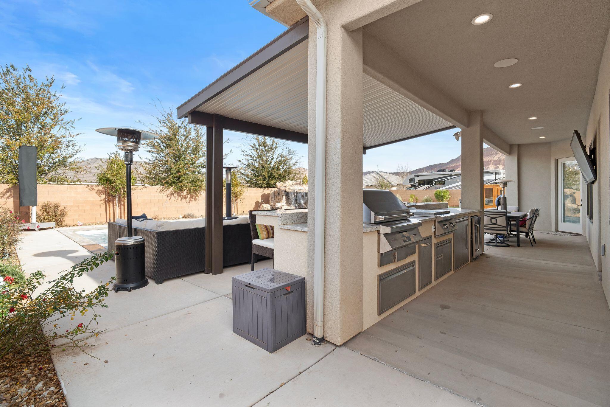 IRON HORSE - Residential