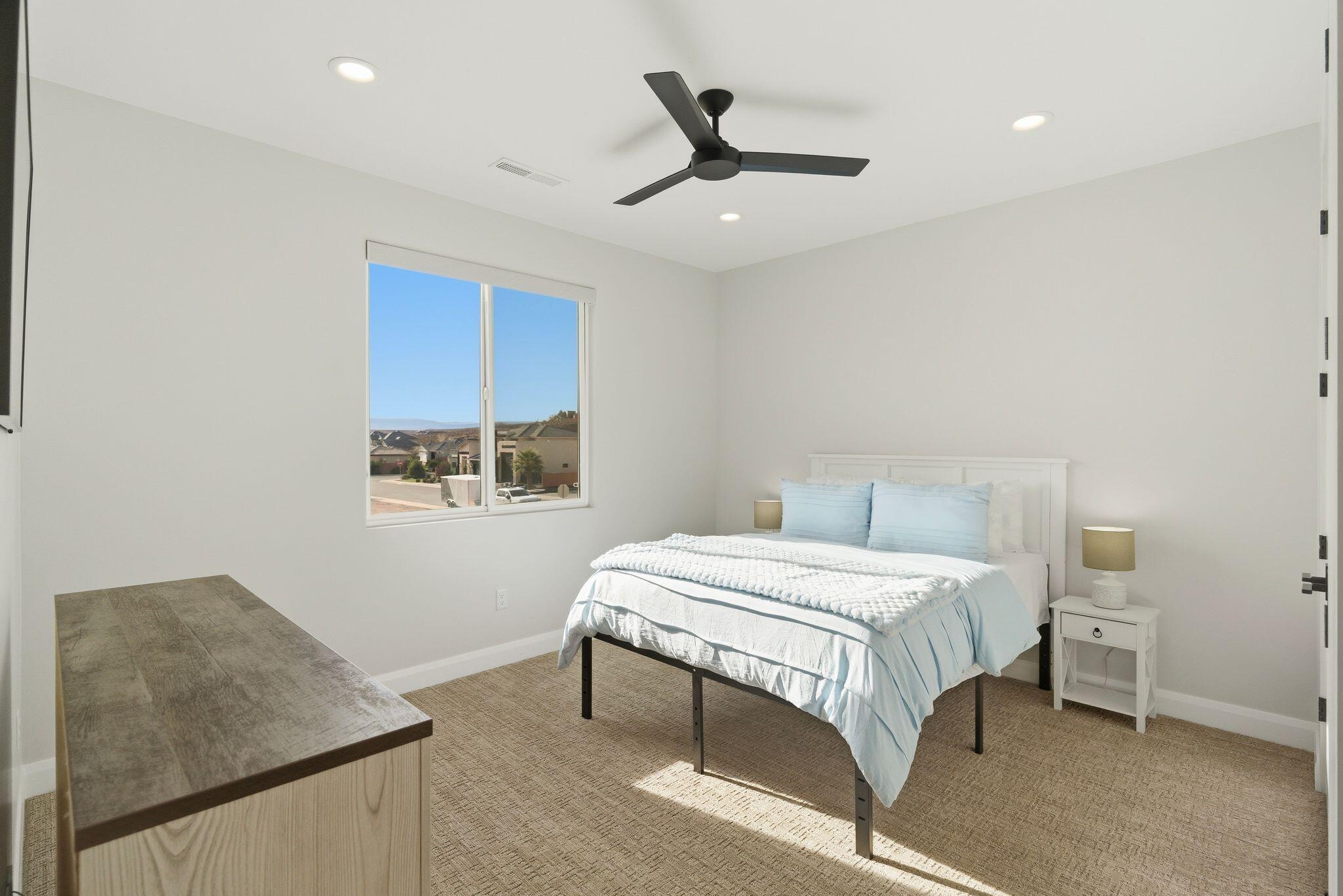 IRON HORSE - Residential