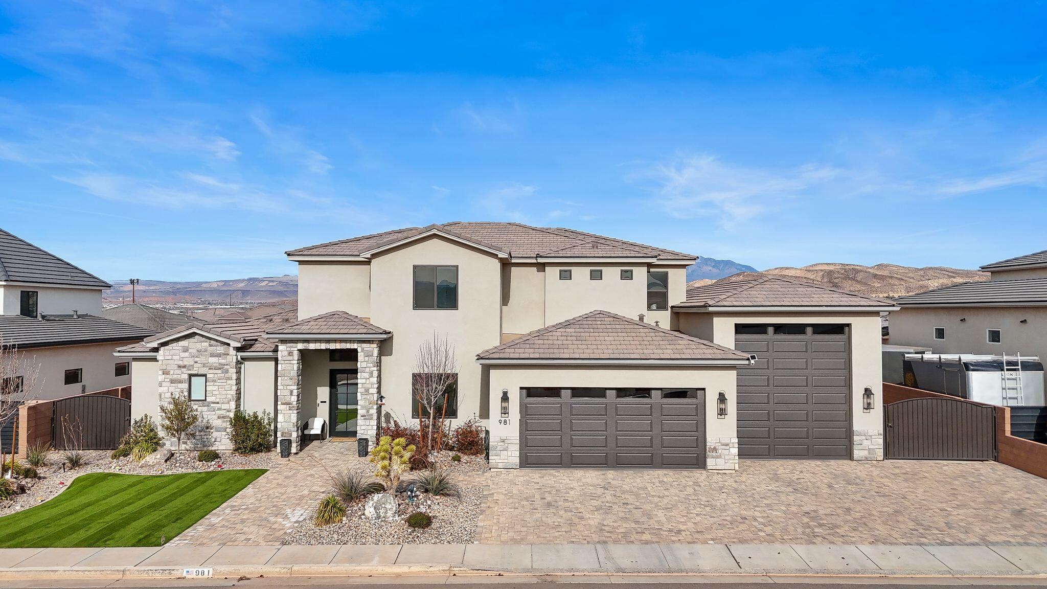 IRON HORSE - Residential