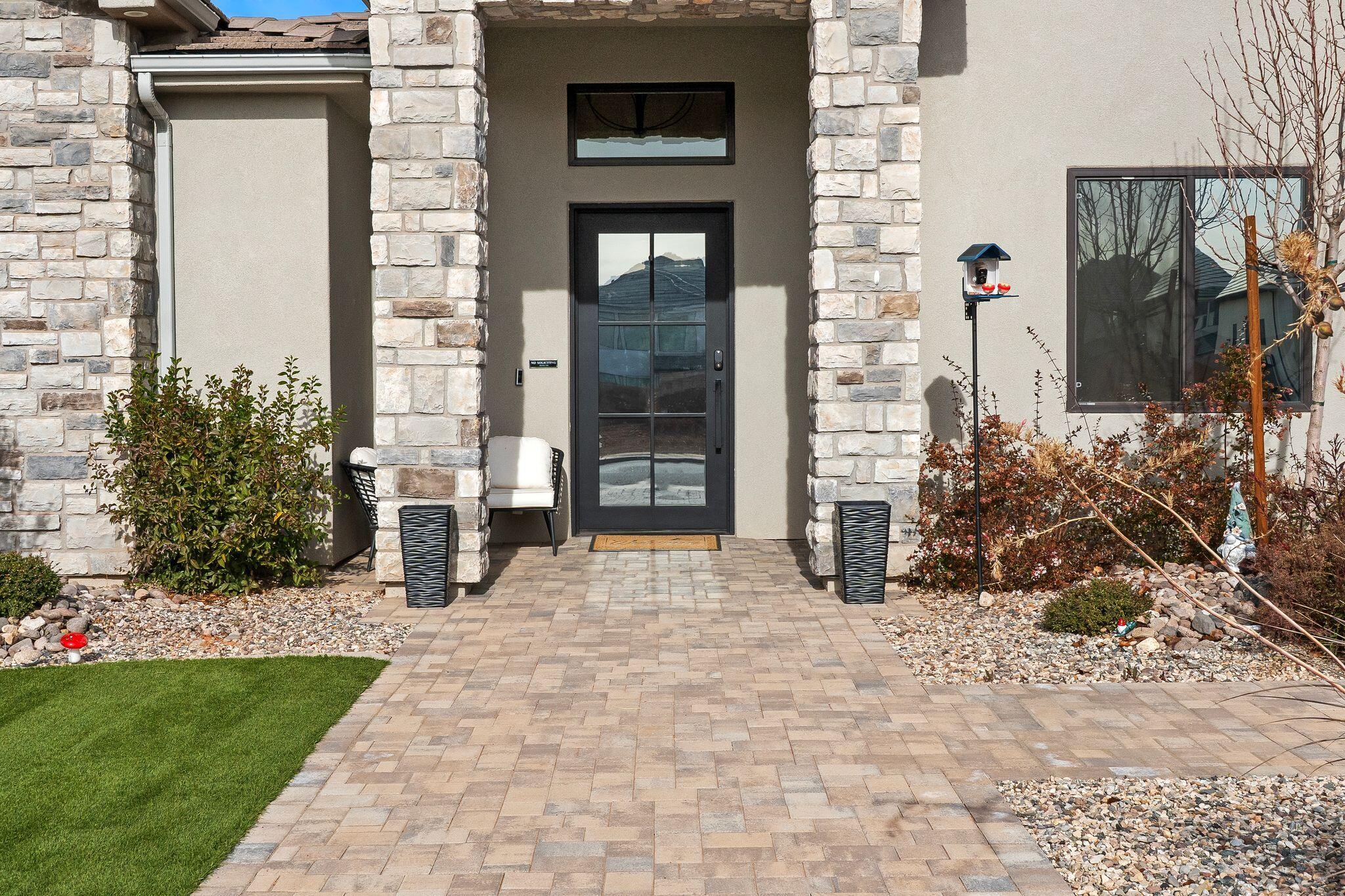 IRON HORSE - Residential