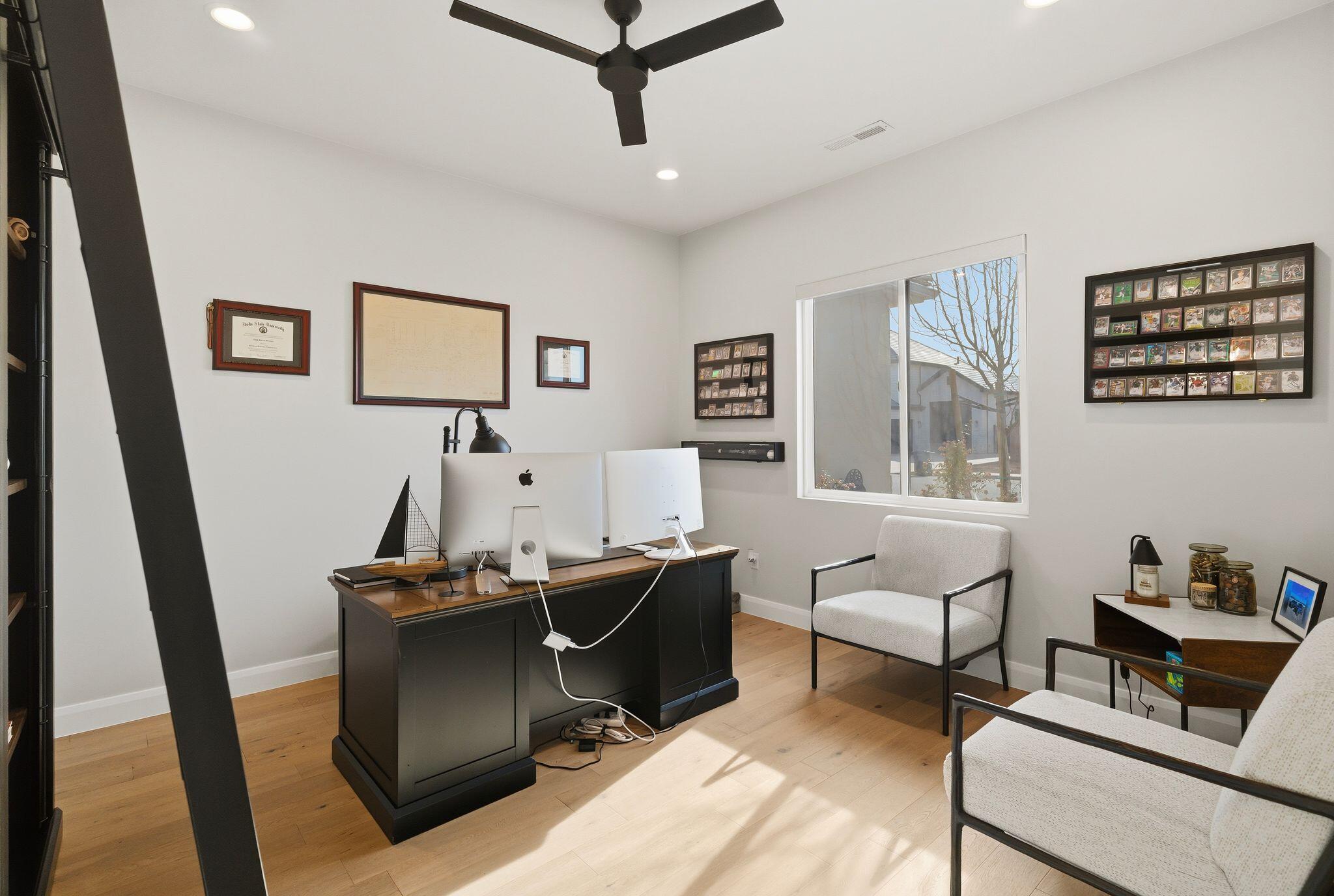 IRON HORSE - Residential