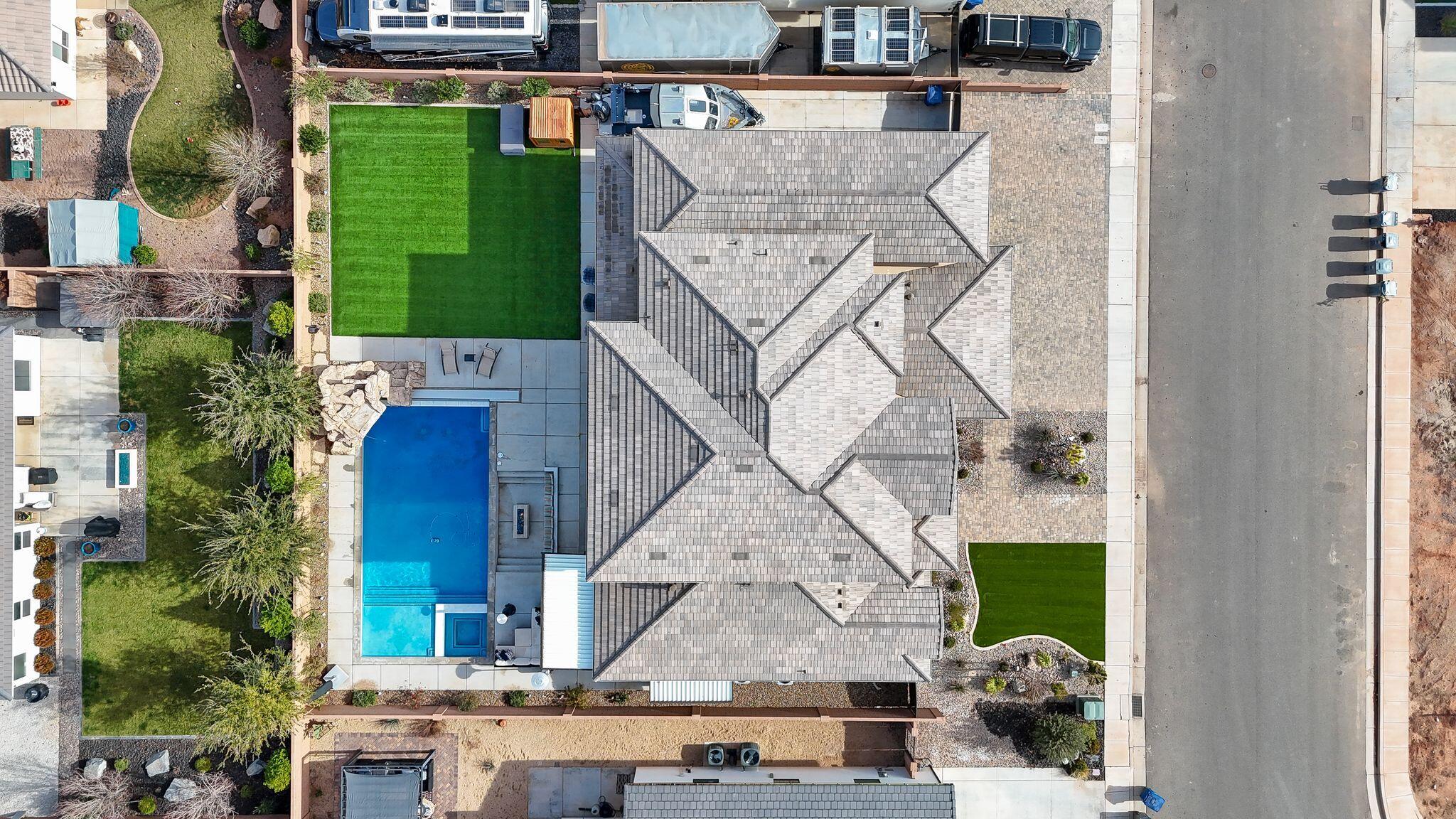 IRON HORSE - Residential