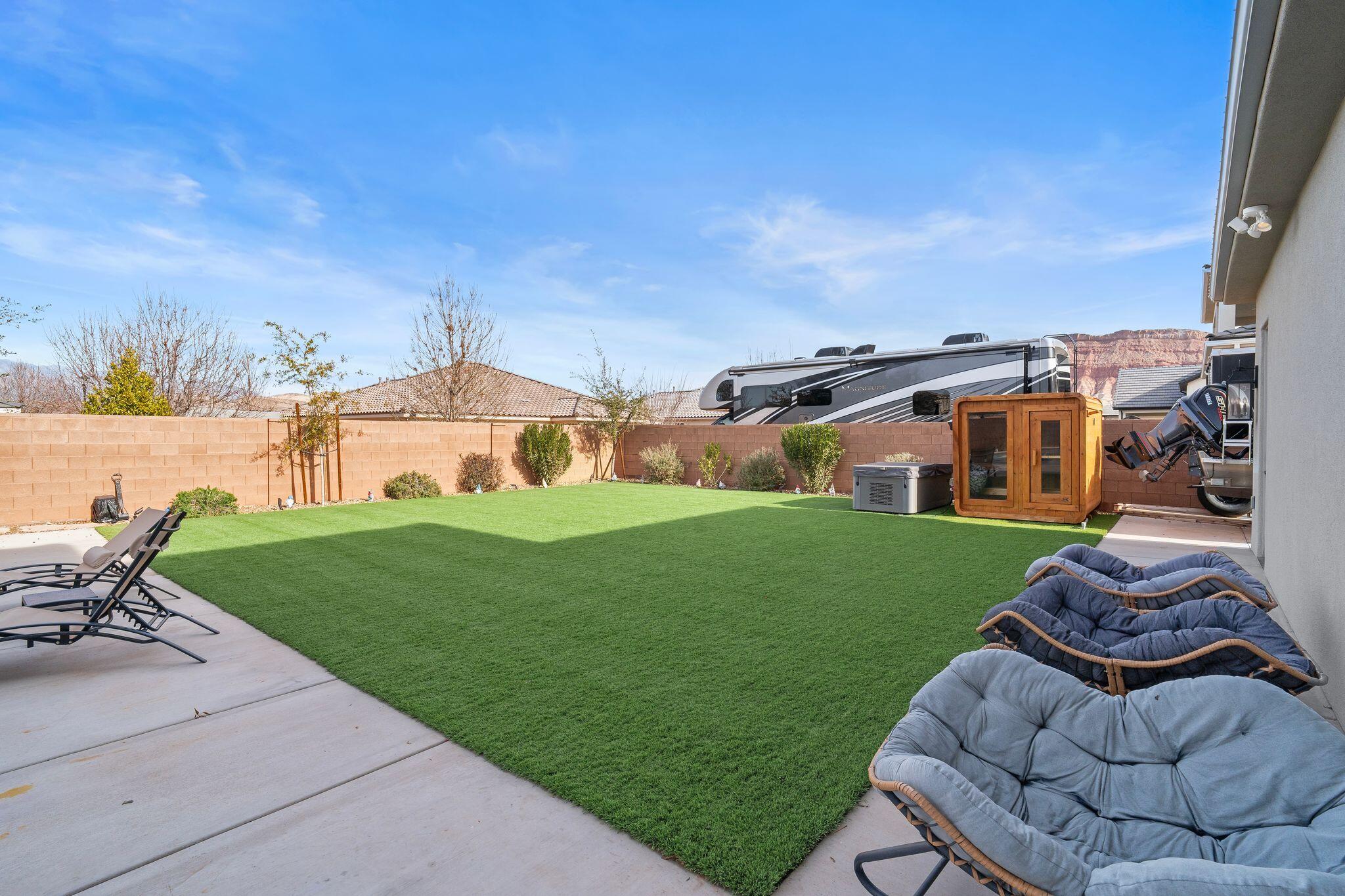 IRON HORSE - Residential