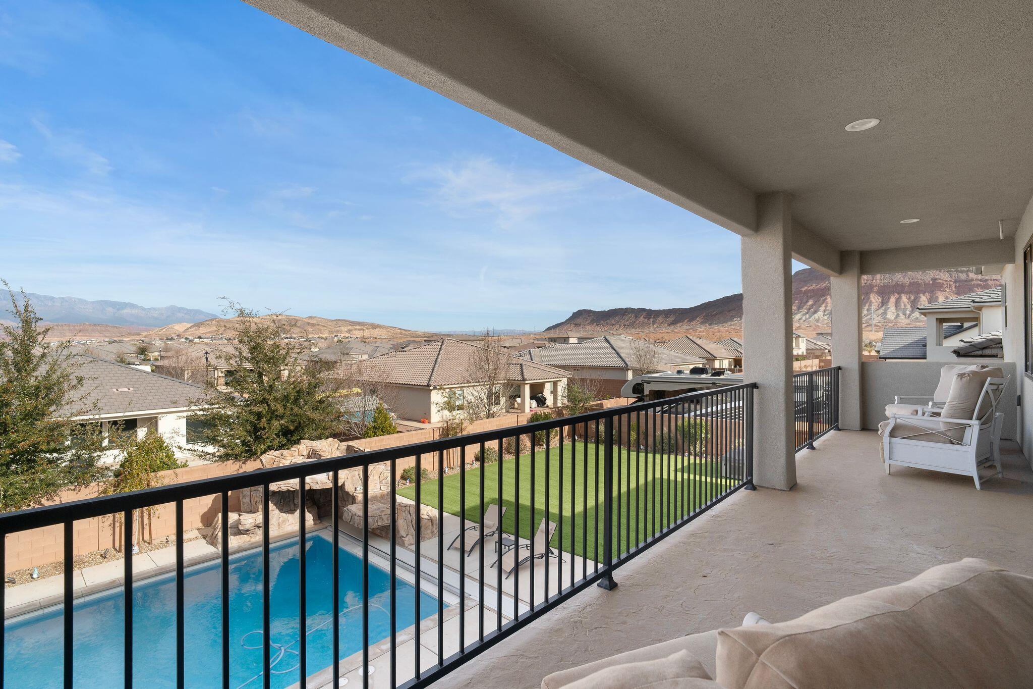 IRON HORSE - Residential