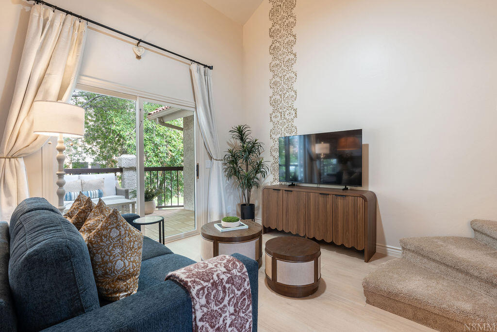 WILLOW RUN RESORT CONDOS - Residential