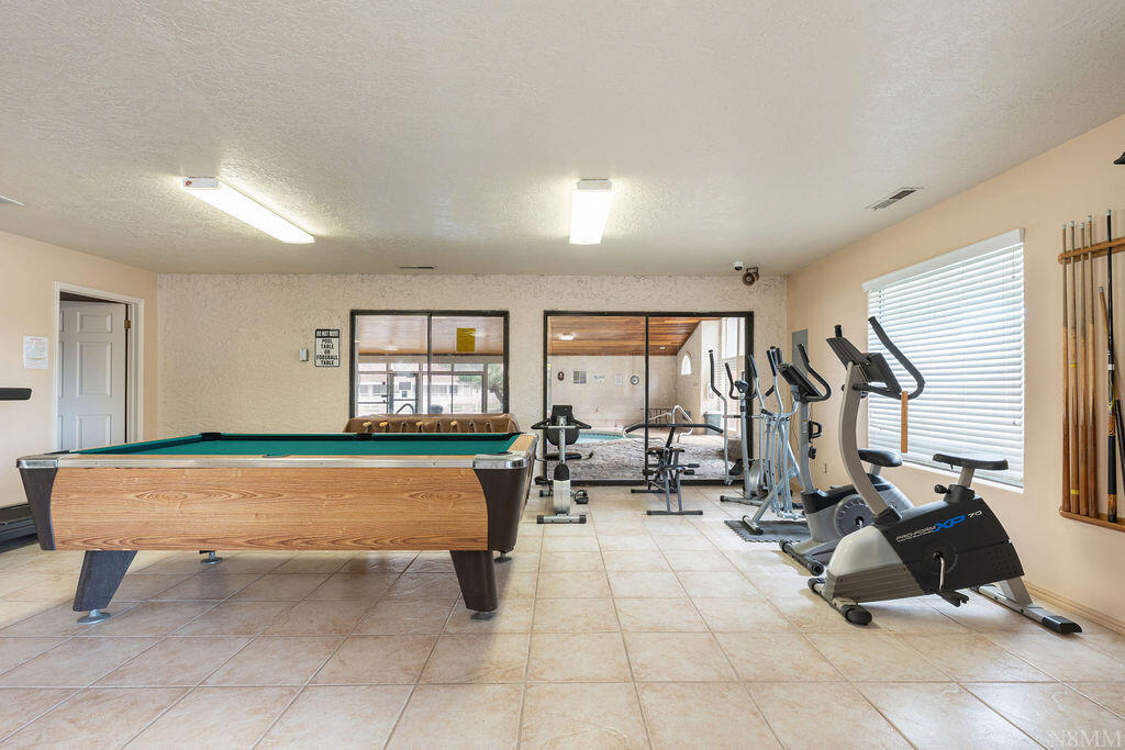 WILLOW RUN RESORT CONDOS - Residential