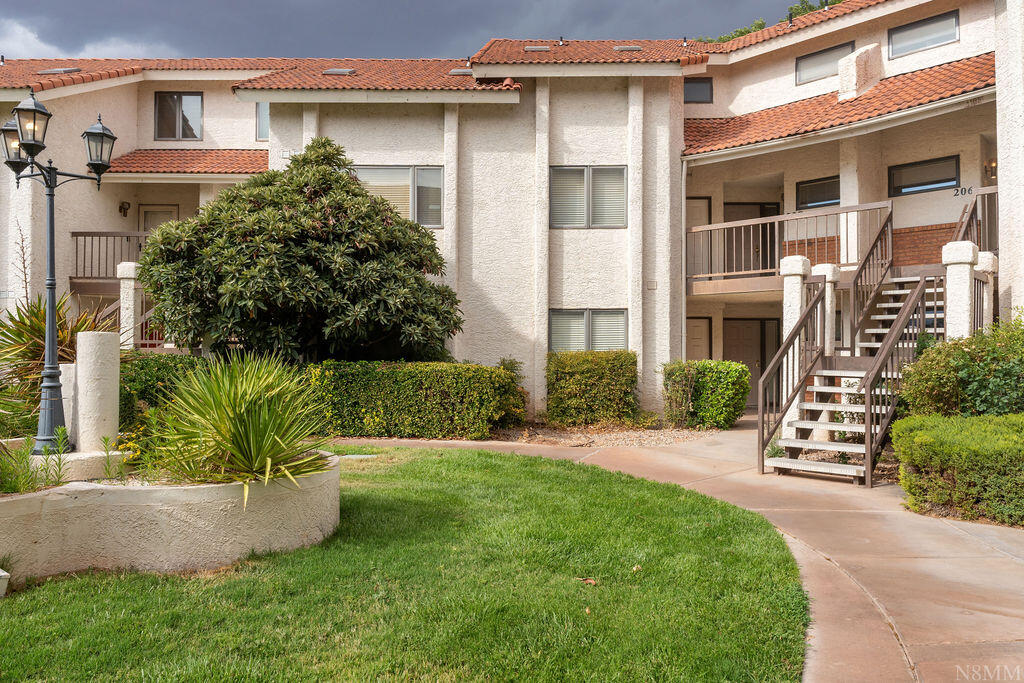 WILLOW RUN RESORT CONDOS - Residential