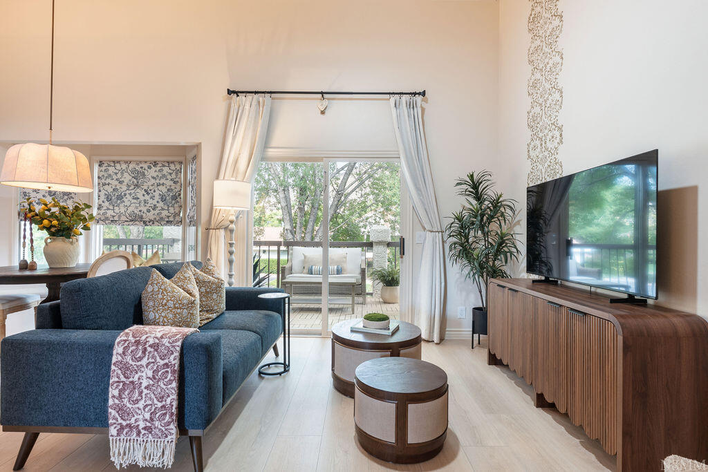 WILLOW RUN RESORT CONDOS - Residential