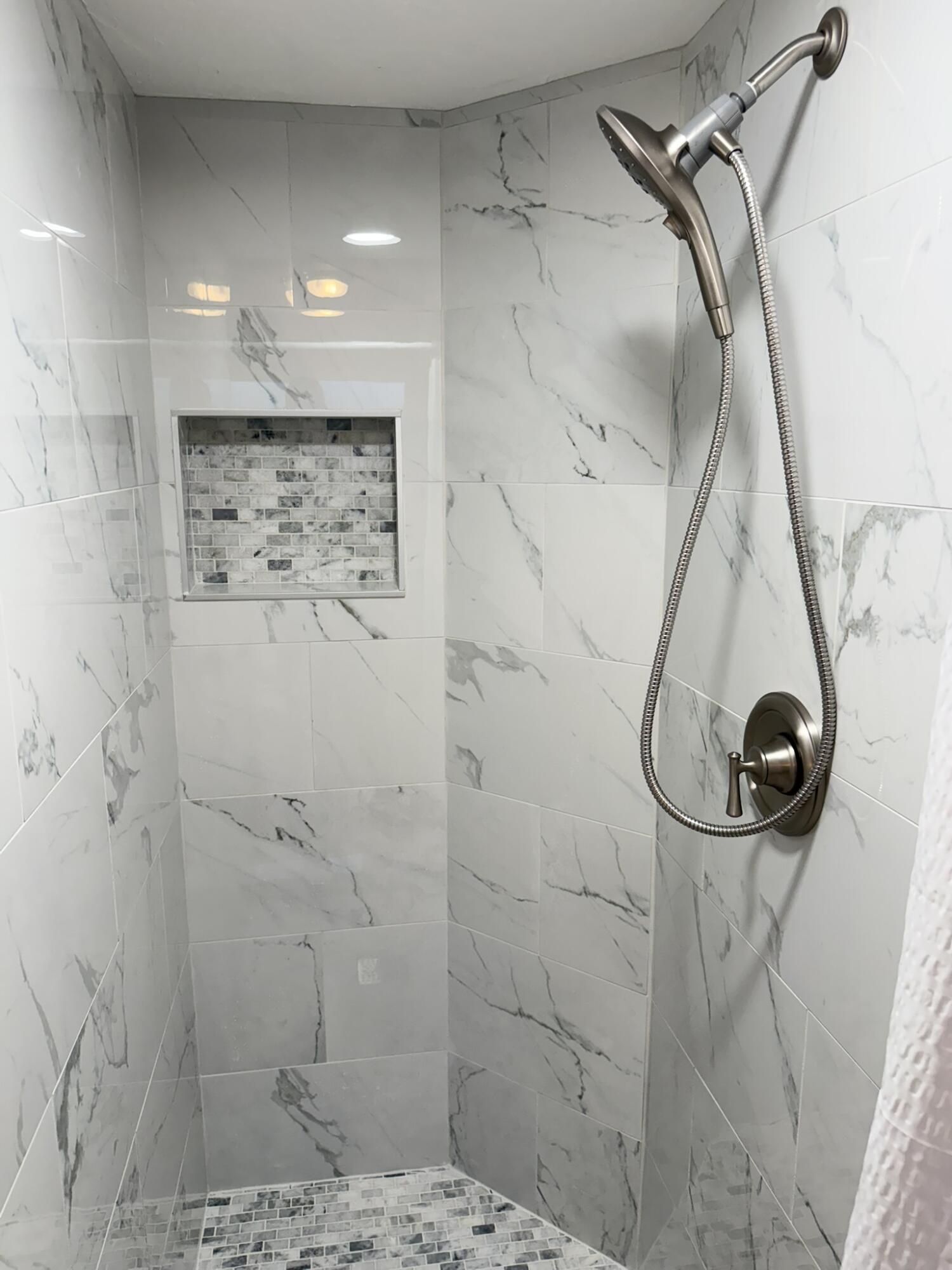 SILVERCREEK TOWNHOMES - Residential