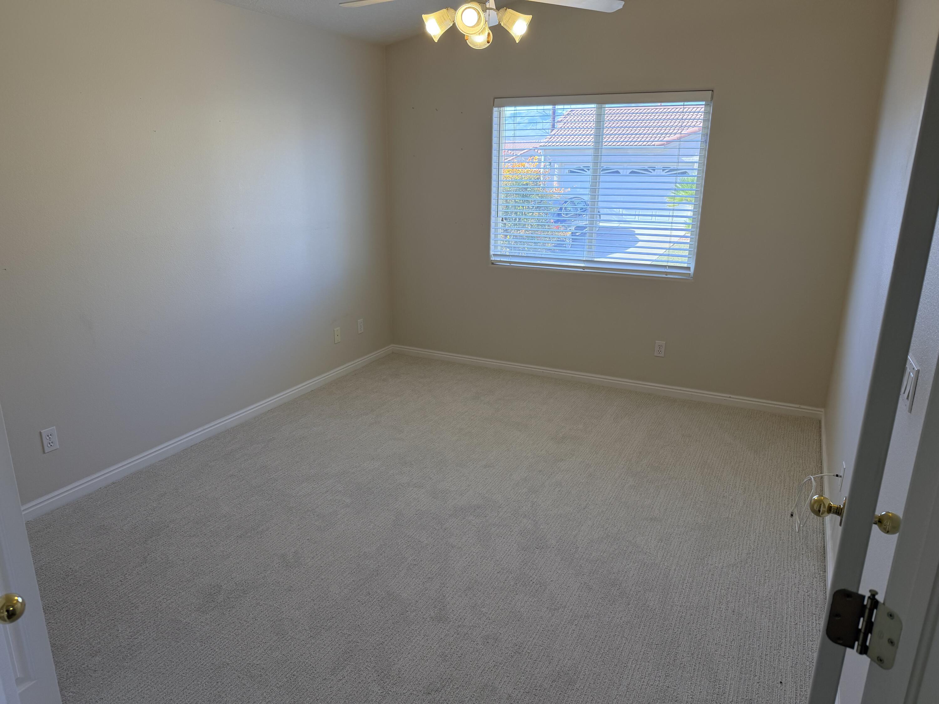 SILVERCREEK TOWNHOMES - Residential