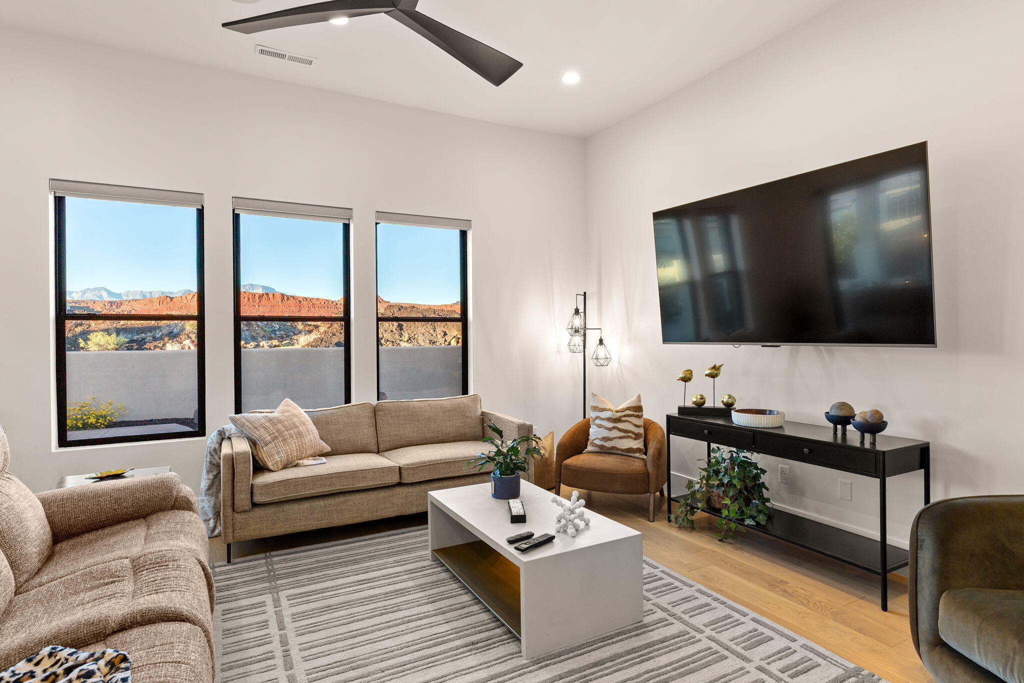 POINT AT SNOW CANYON - Residential