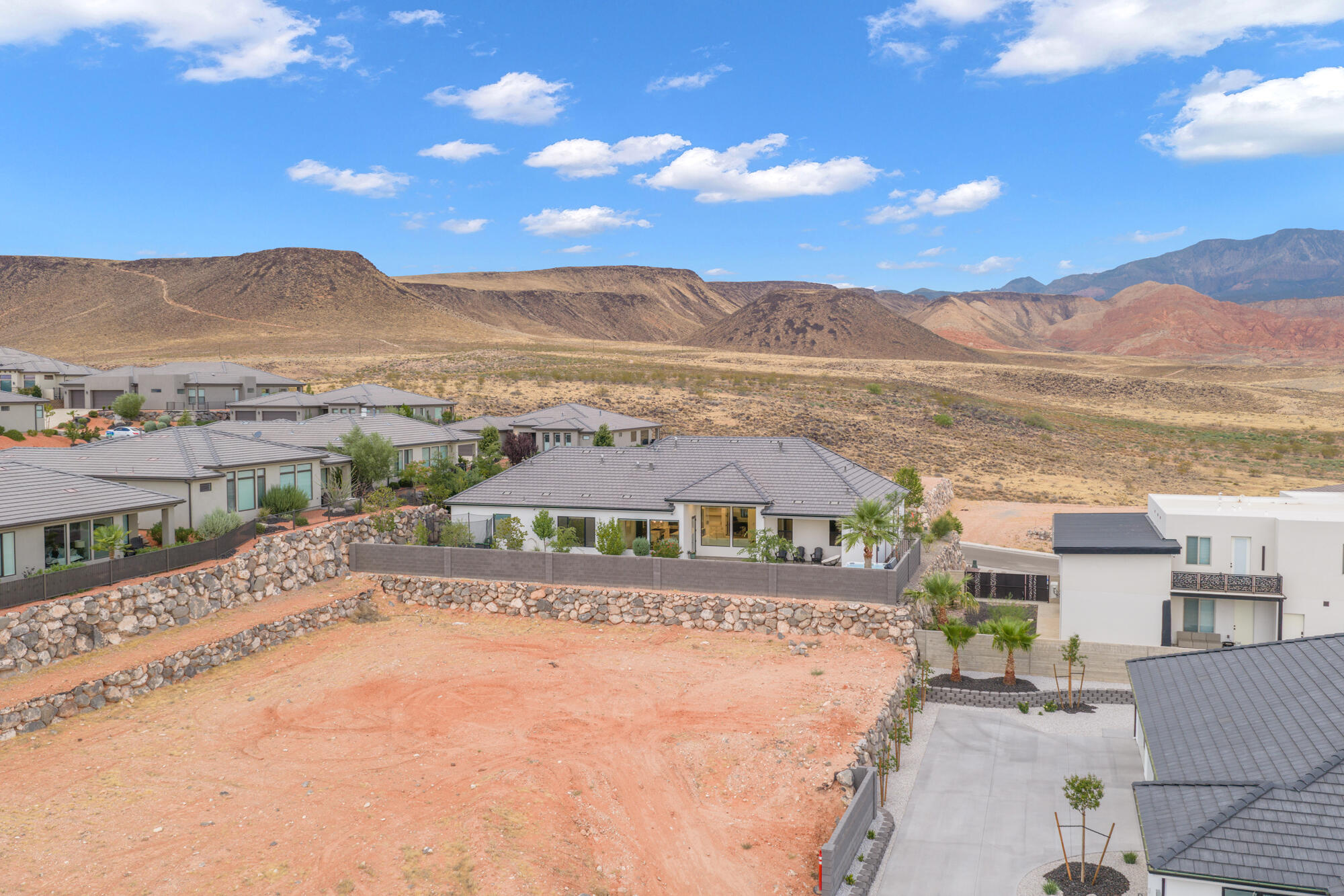 WASHINGTON VISTA - Residential