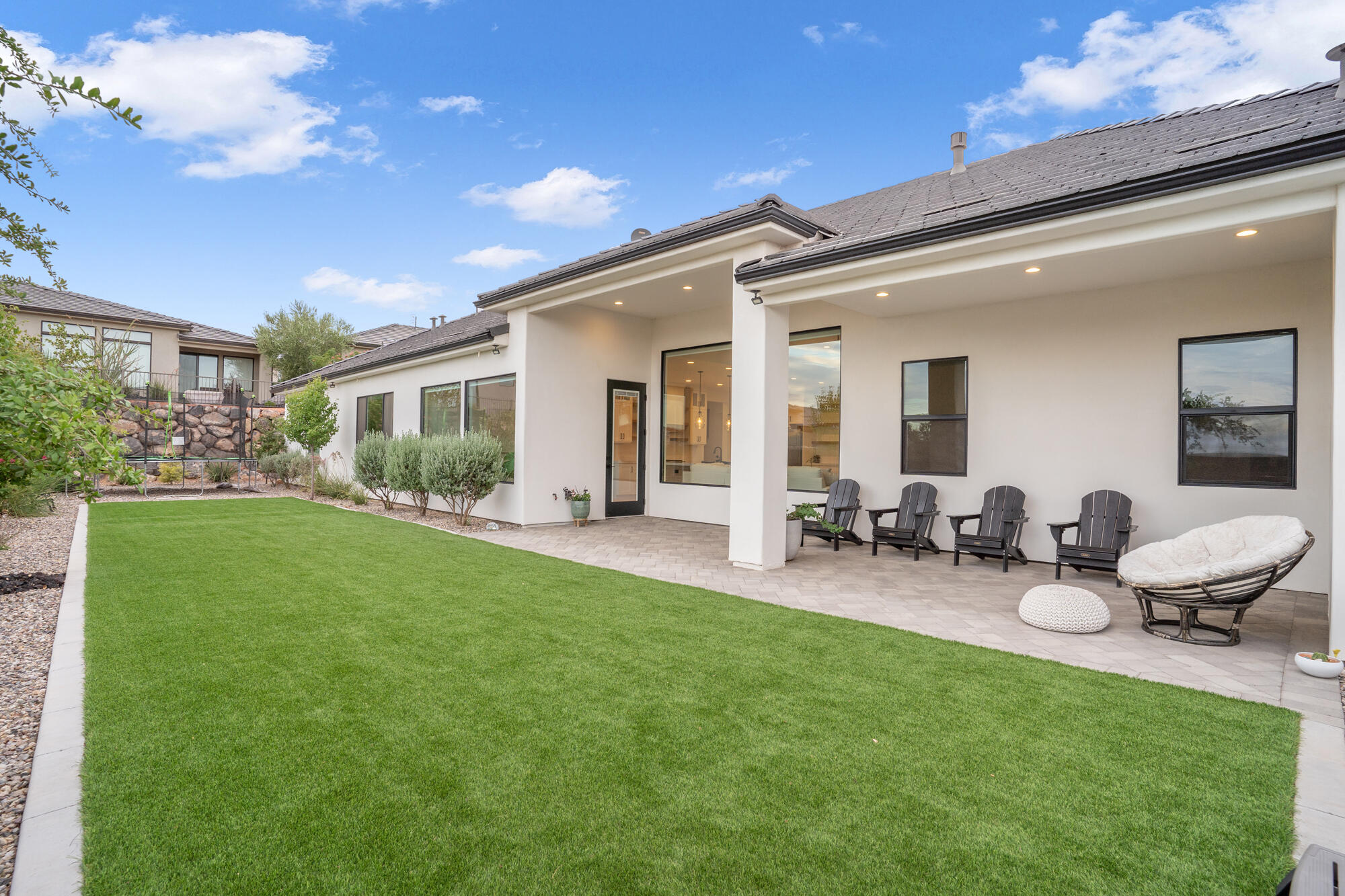 WASHINGTON VISTA - Residential