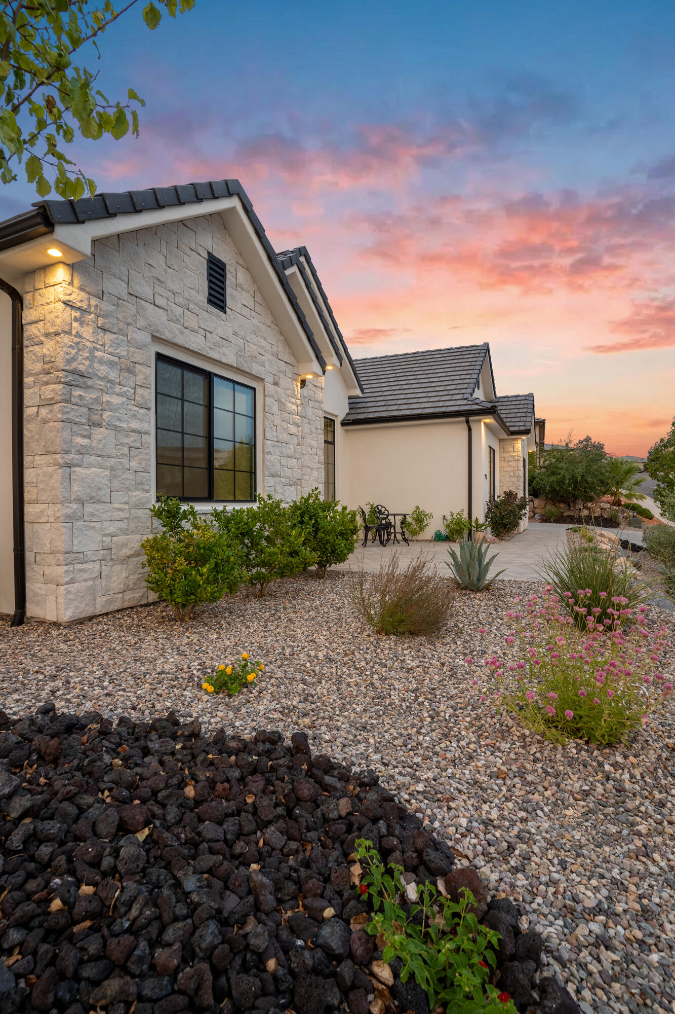 WASHINGTON VISTA - Residential