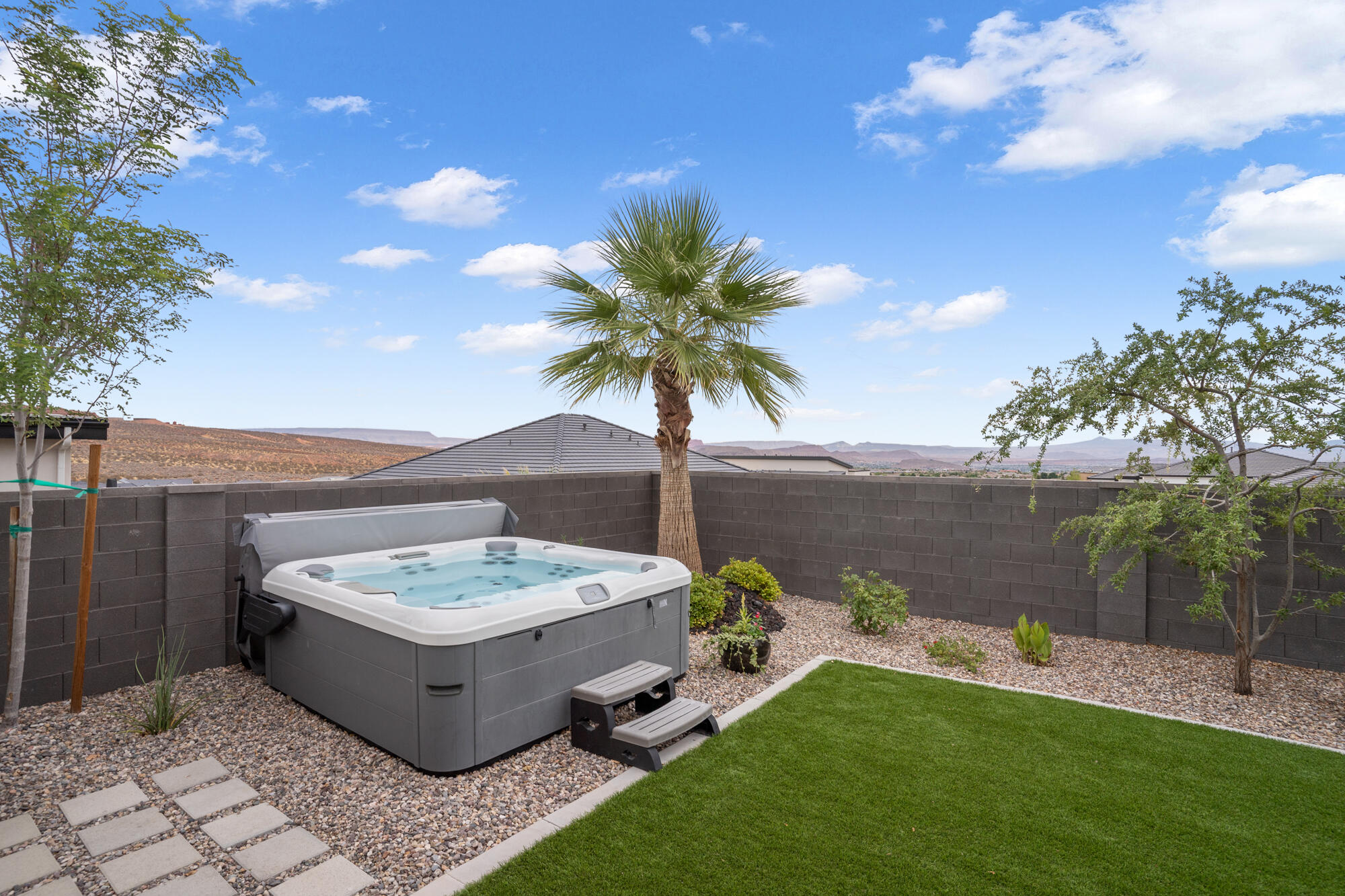WASHINGTON VISTA - Residential