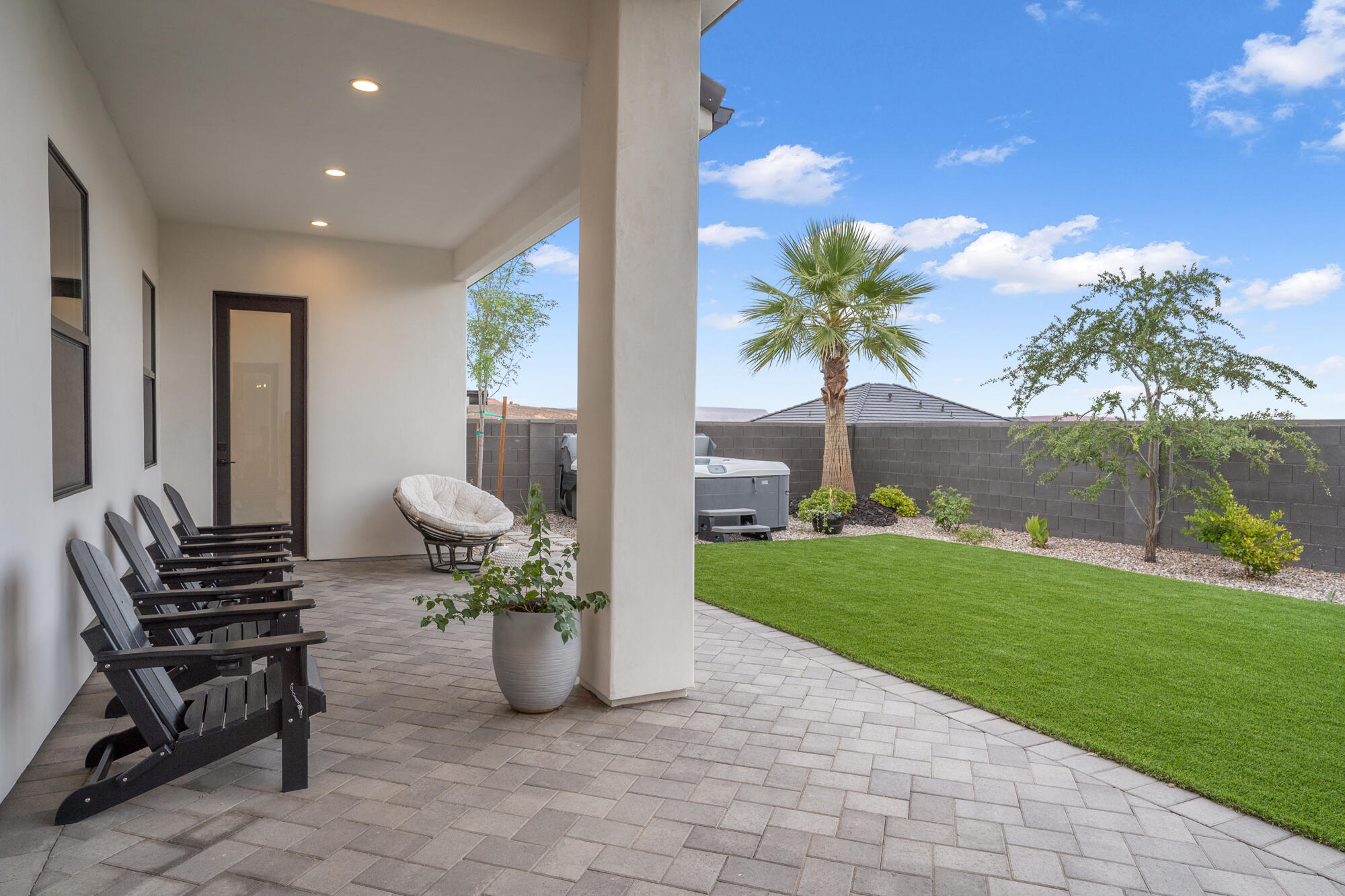 WASHINGTON VISTA - Residential