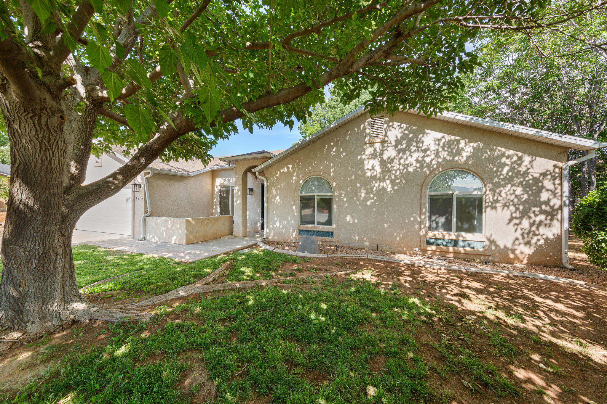 DIXIE COVE - Residential