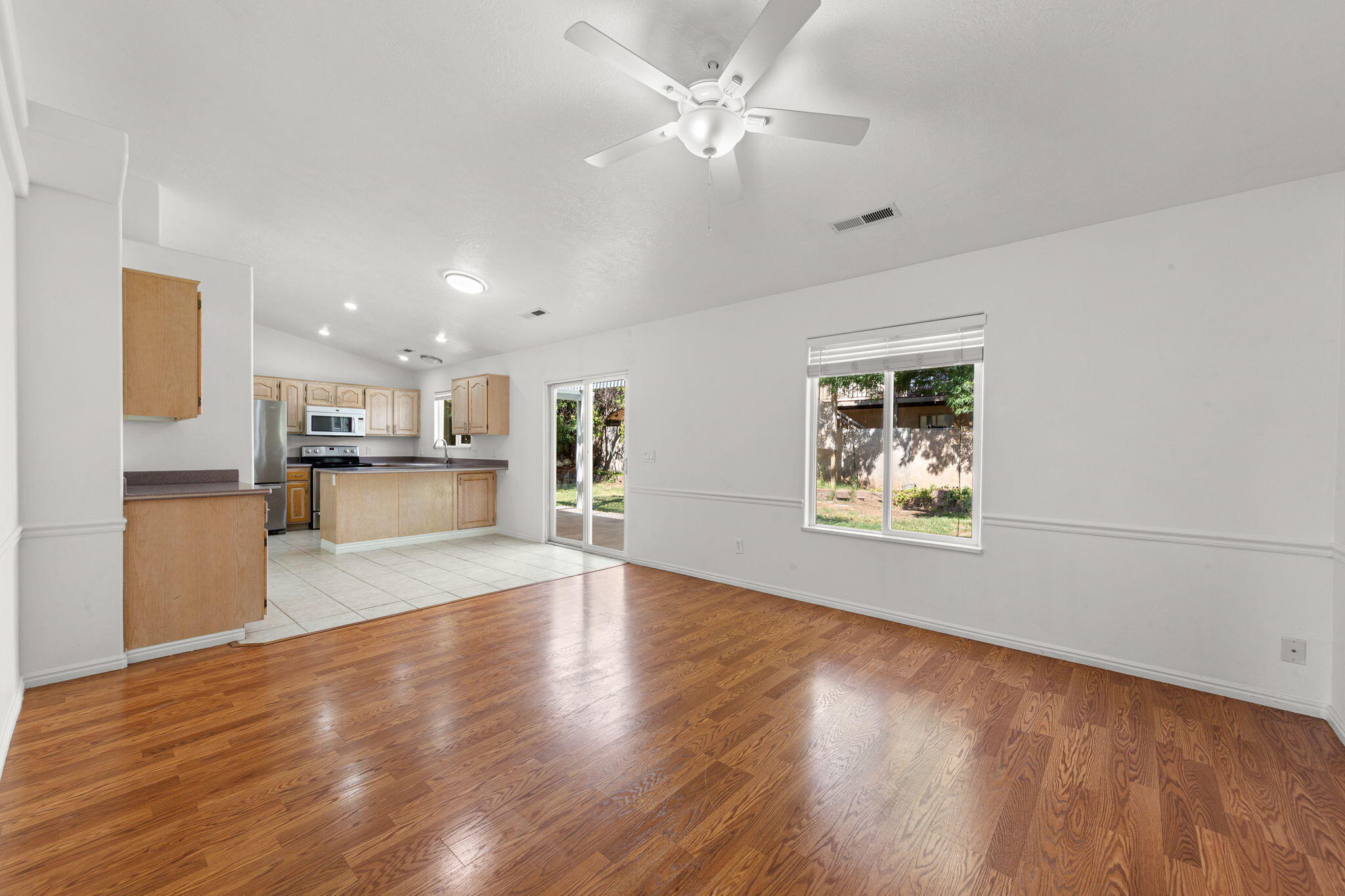 DIXIE COVE - Residential
